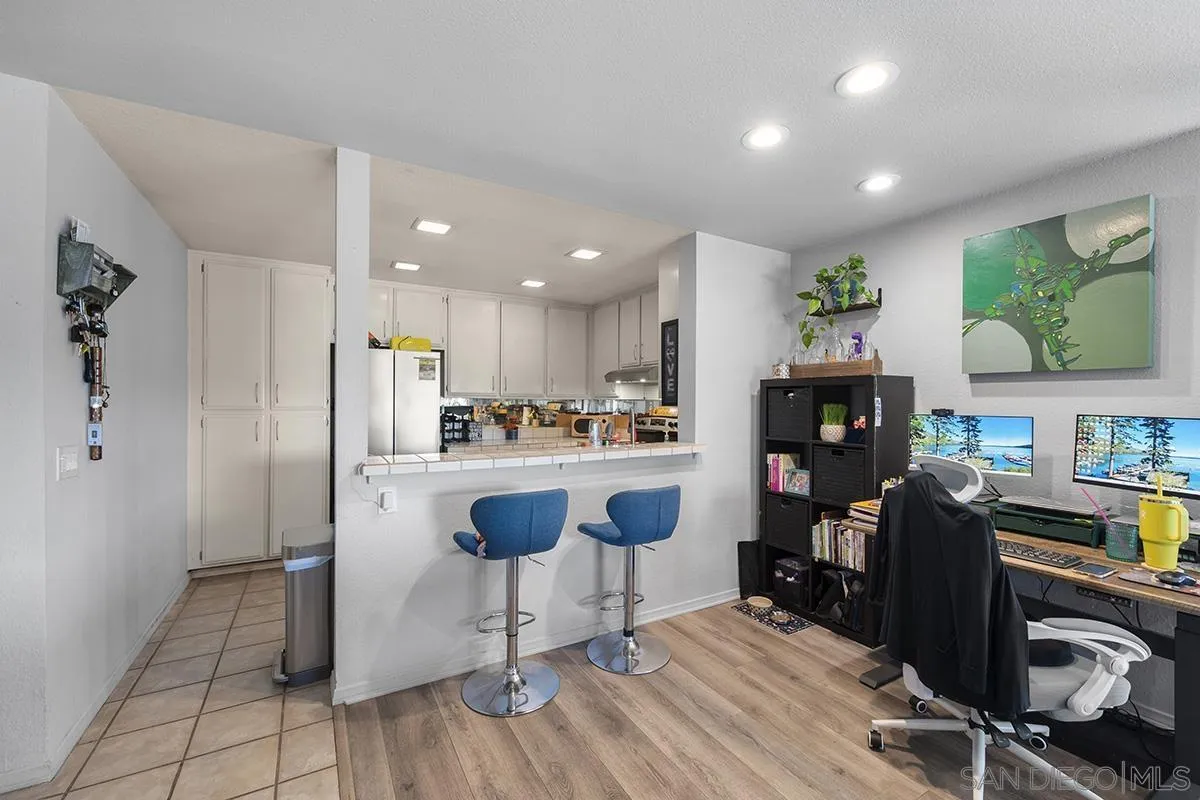 Photo #7: 260007326 Listing: Photo #7