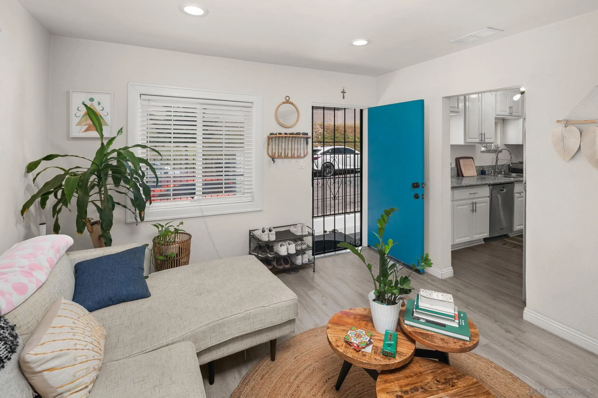 https://cdn.realtyfeed.com/cdn/127/260007329/ce8758047b262e2a4bbf798ace228a3c.webp