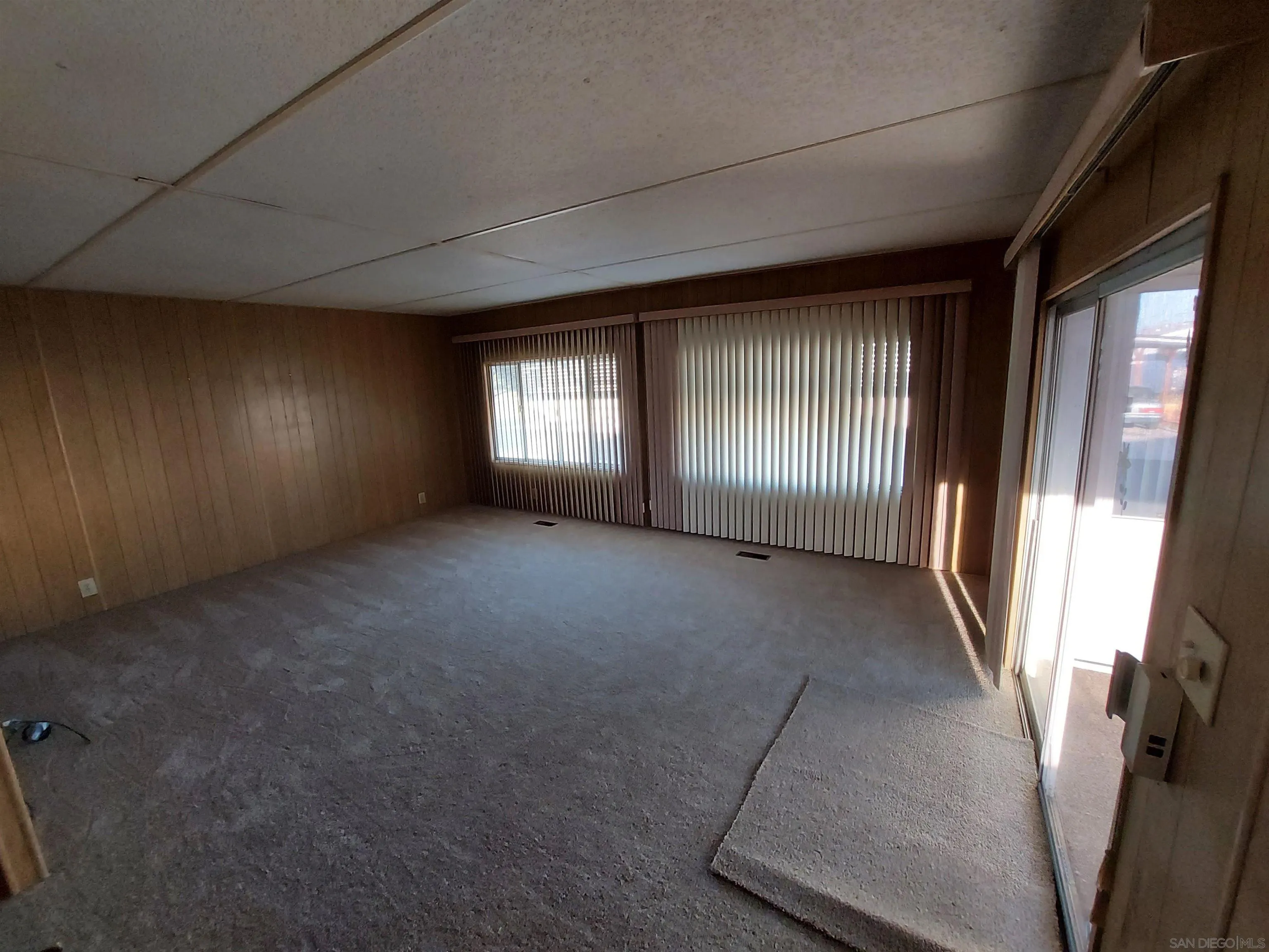https://cdn.realtyfeed.com/cdn/127/260007333/1aaf69c4e7e7539a7717d1c39d11c408.webp