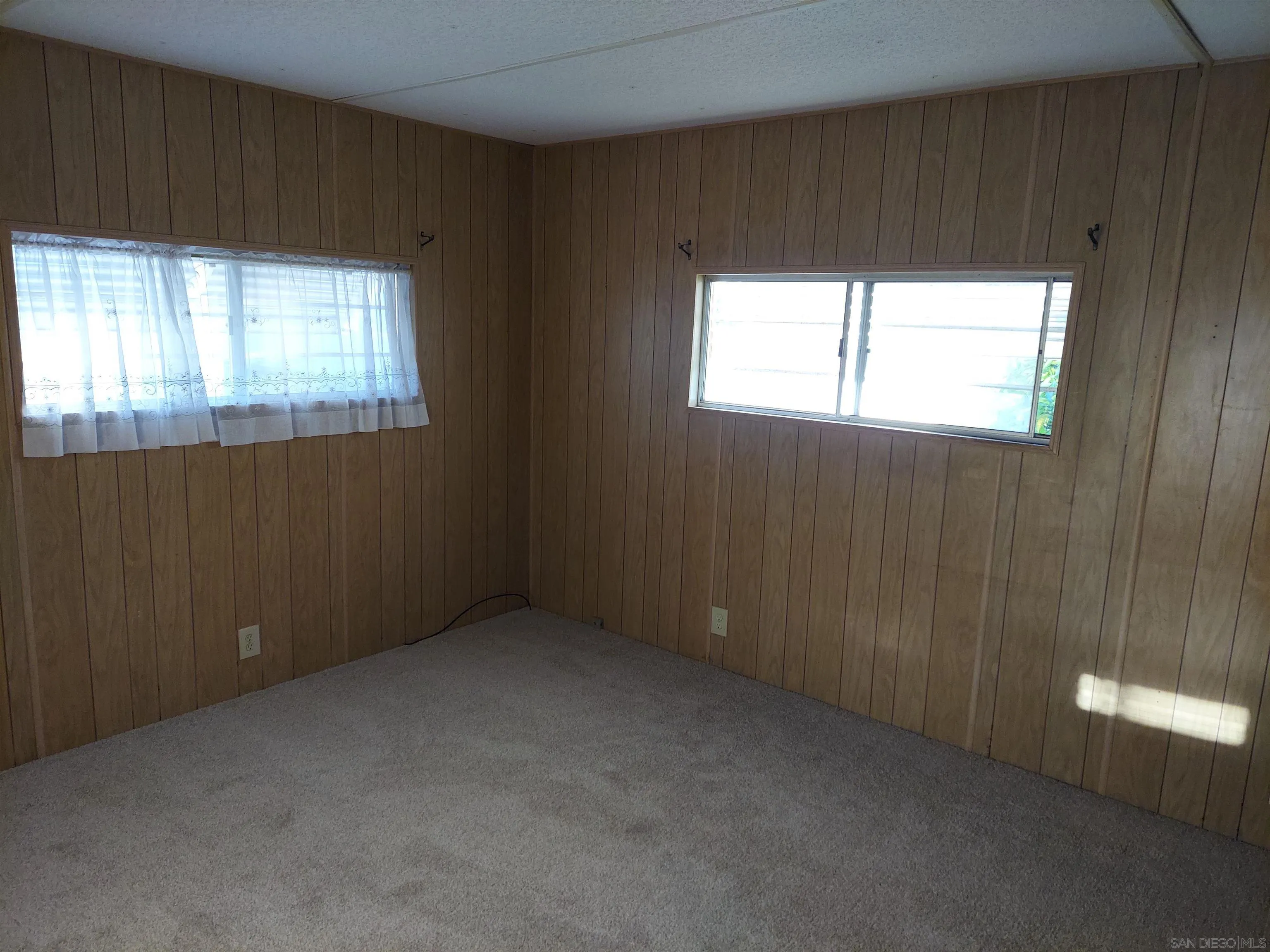 https://cdn.realtyfeed.com/cdn/127/260007333/665e1769d7fcdd06b4d3852ddc036b8b.webp