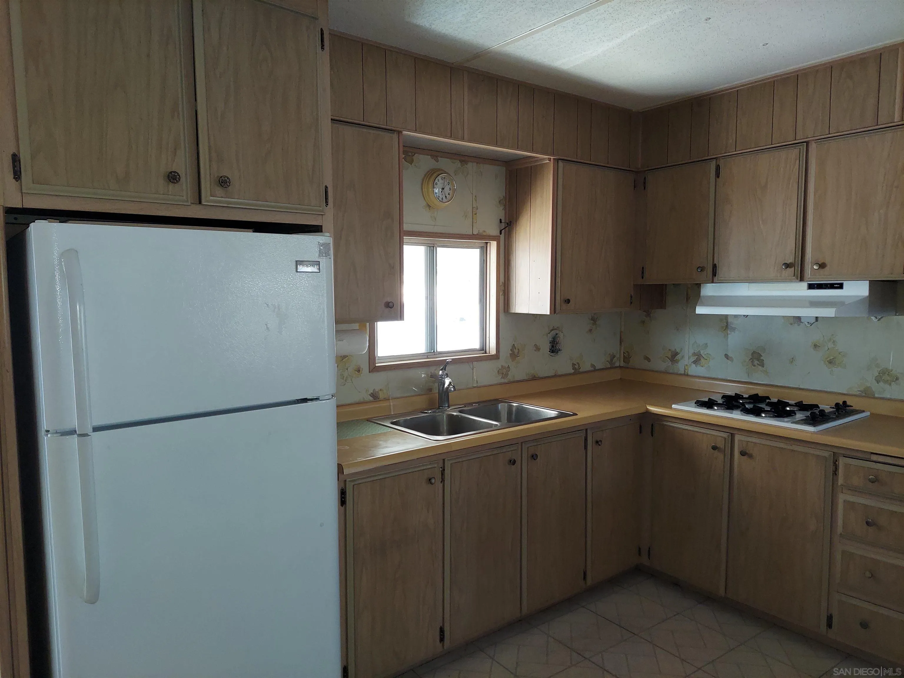 https://cdn.realtyfeed.com/cdn/127/260007333/68c14cadb6dfd6e7155eb0356c89c6ae.webp
