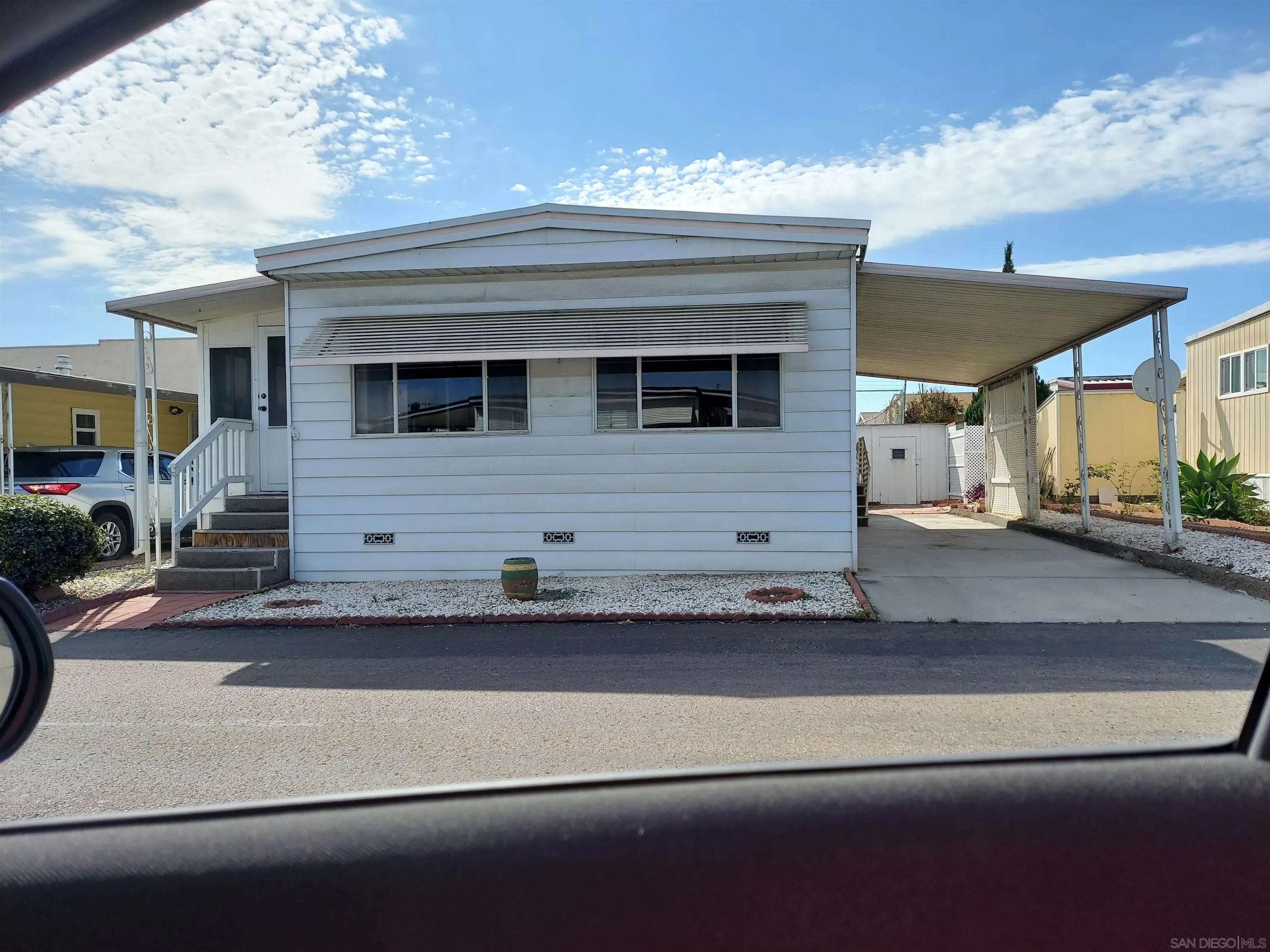 https://cdn.realtyfeed.com/cdn/127/260007333/9ae631f55381eed7c74a38745ebf1519.webp