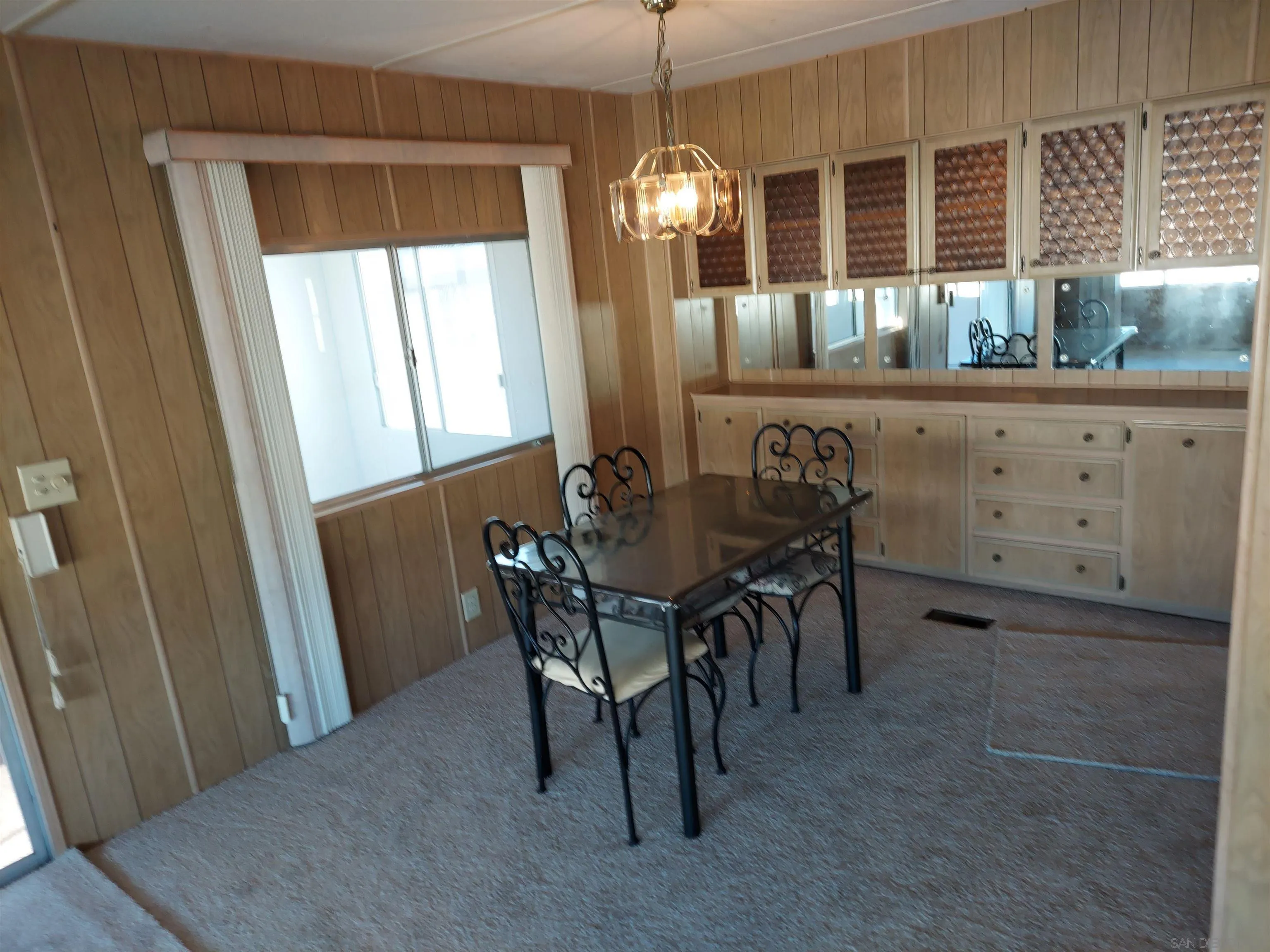 https://cdn.realtyfeed.com/cdn/127/260007333/fbf53bf05933df0023ddc3608448921d.webp