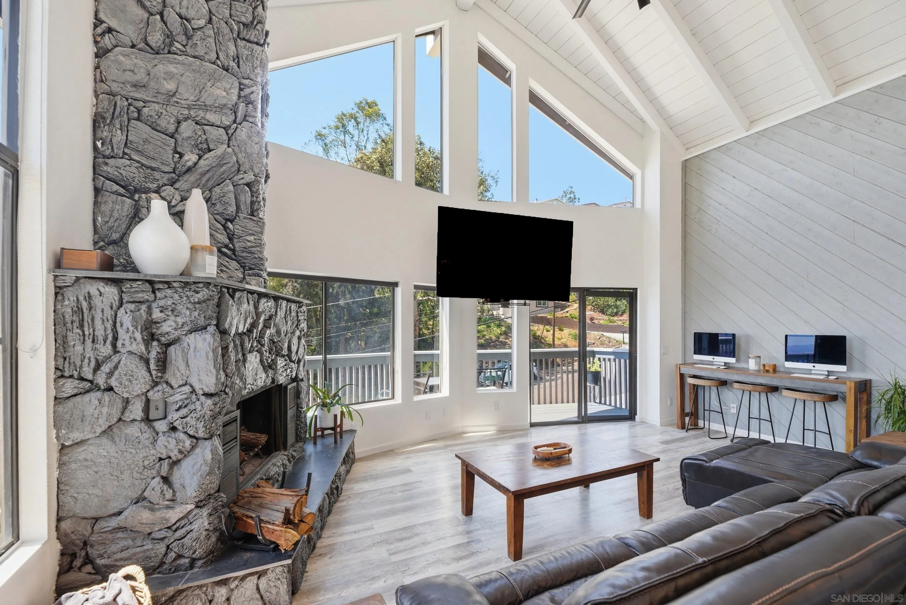 https://cdn.realtyfeed.com/cdn/127/260007335/ac77c7d558eea27d03239968be22379d.webp