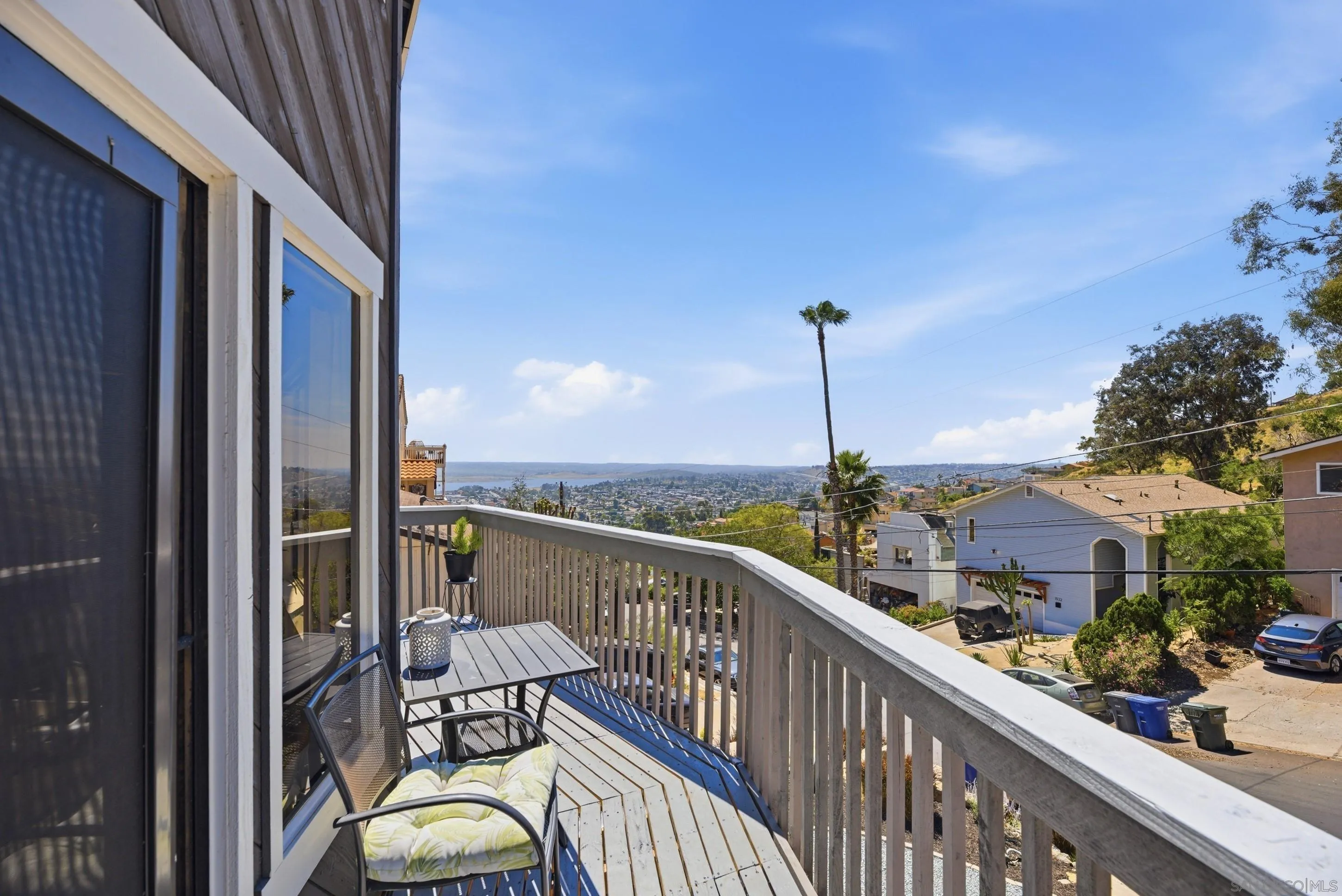 https://cdn.realtyfeed.com/cdn/127/260007335/baaab2475b2ac7bd847eeef7380d88ec.webp