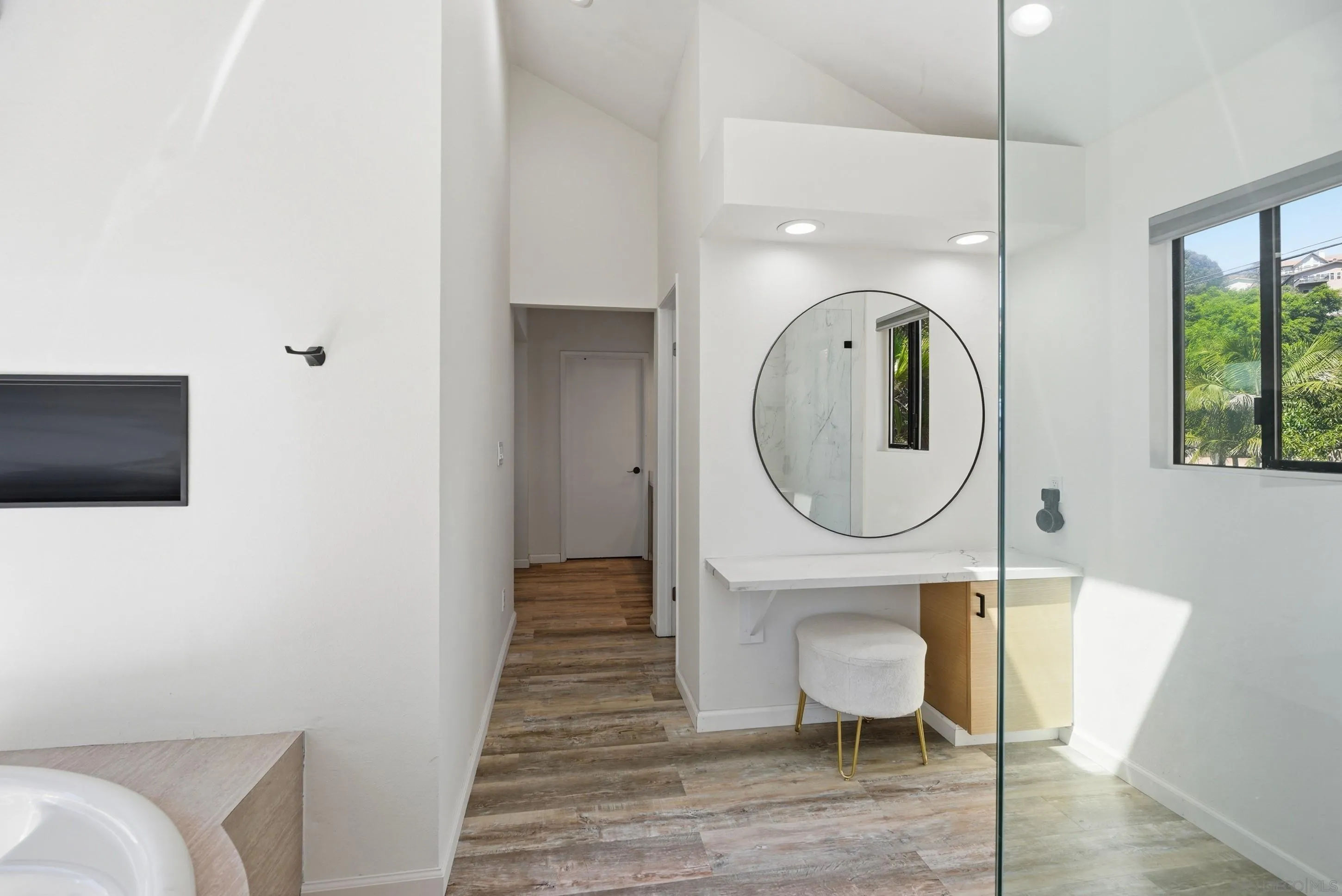 https://cdn.realtyfeed.com/cdn/127/260007335/c7b9c2b03e204dea5f663b19854fa179.webp