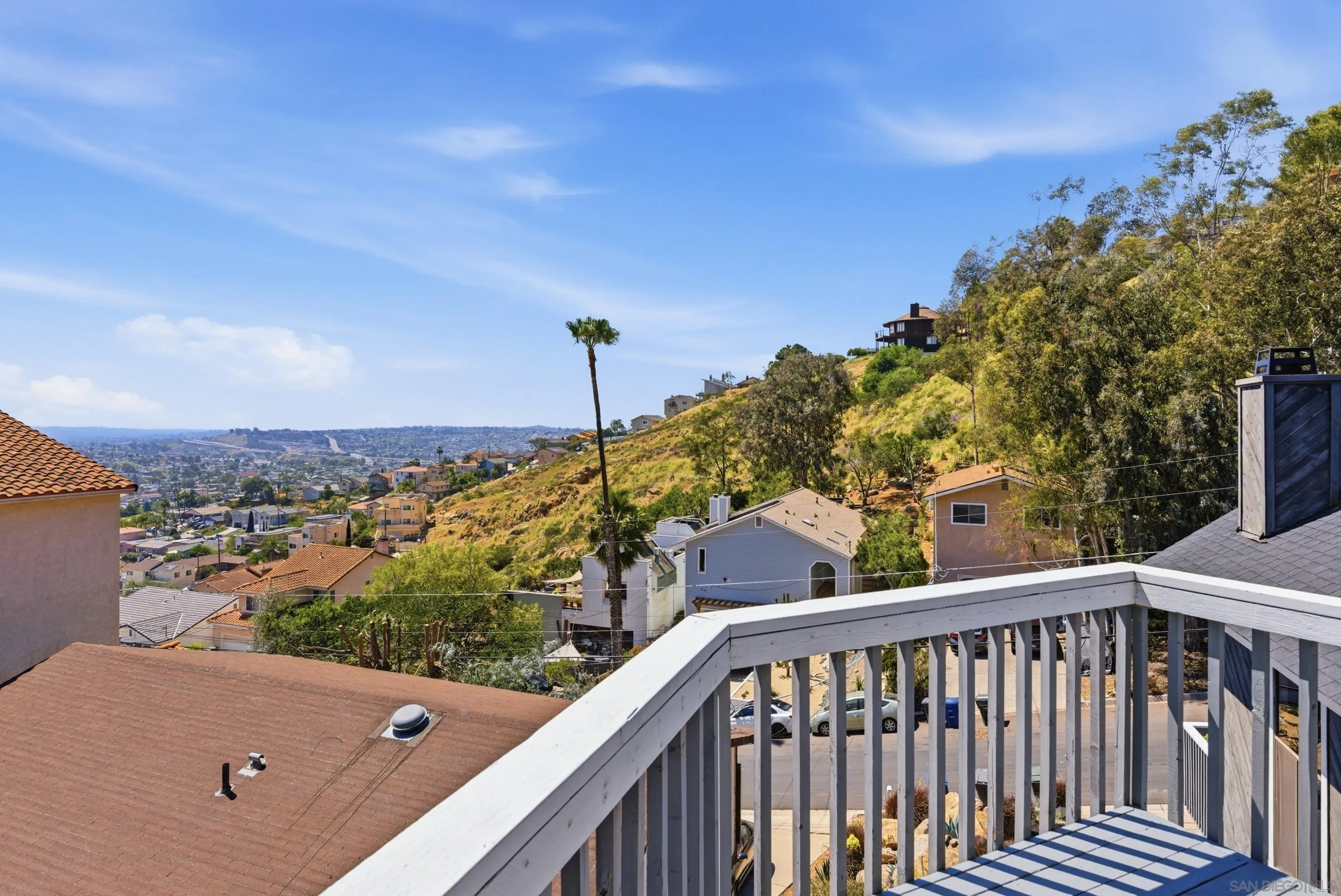 https://cdn.realtyfeed.com/cdn/127/260007335/d55fb166f7b806370a4fd9601628d869.webp