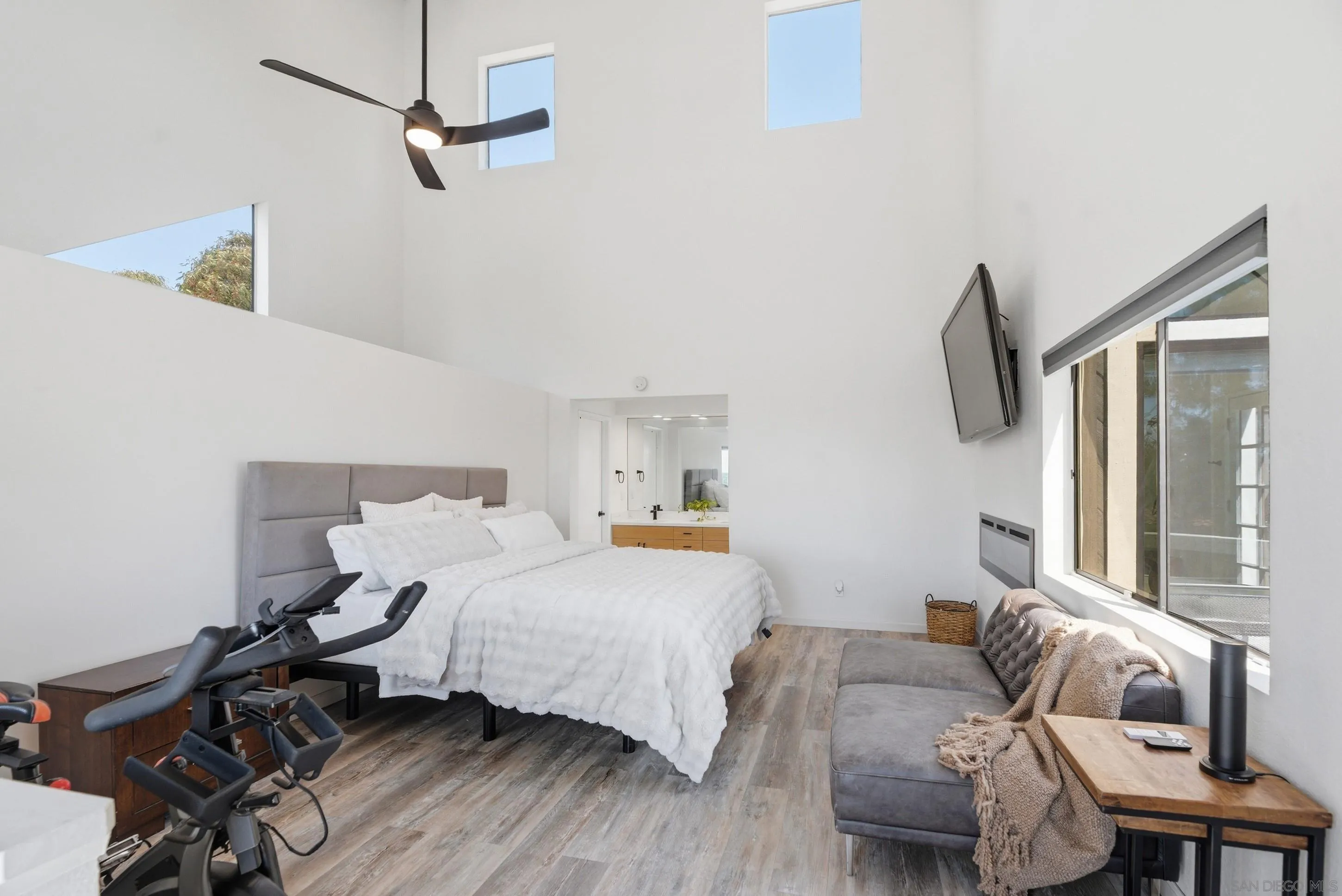 https://cdn.realtyfeed.com/cdn/127/260007335/e2d54f34cd22c0d9b71b8324c047c0c4.webp