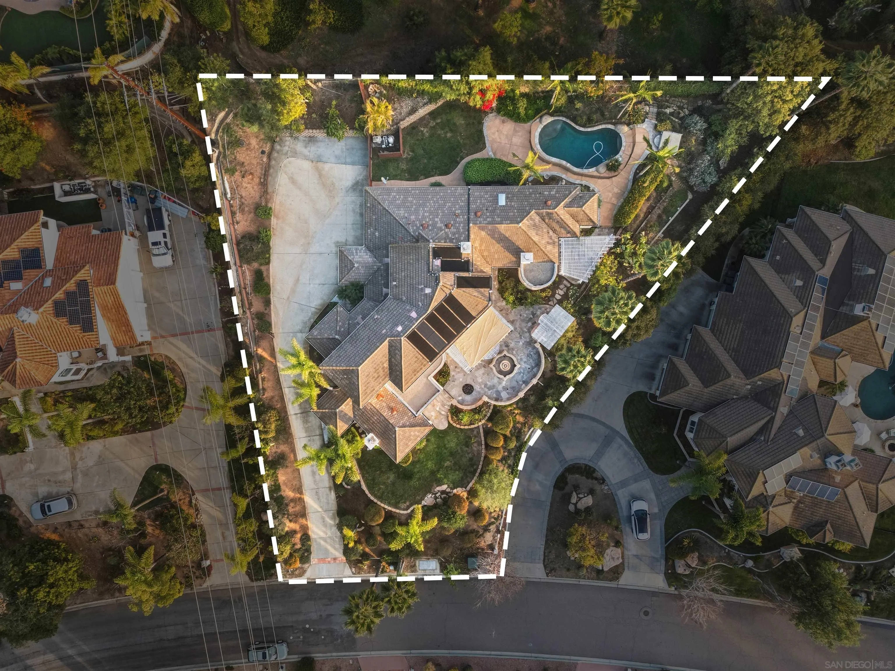 https://cdn.realtyfeed.com/cdn/127/260007336/0b30c577676d6cba6cbc8b14b94bace8.webp