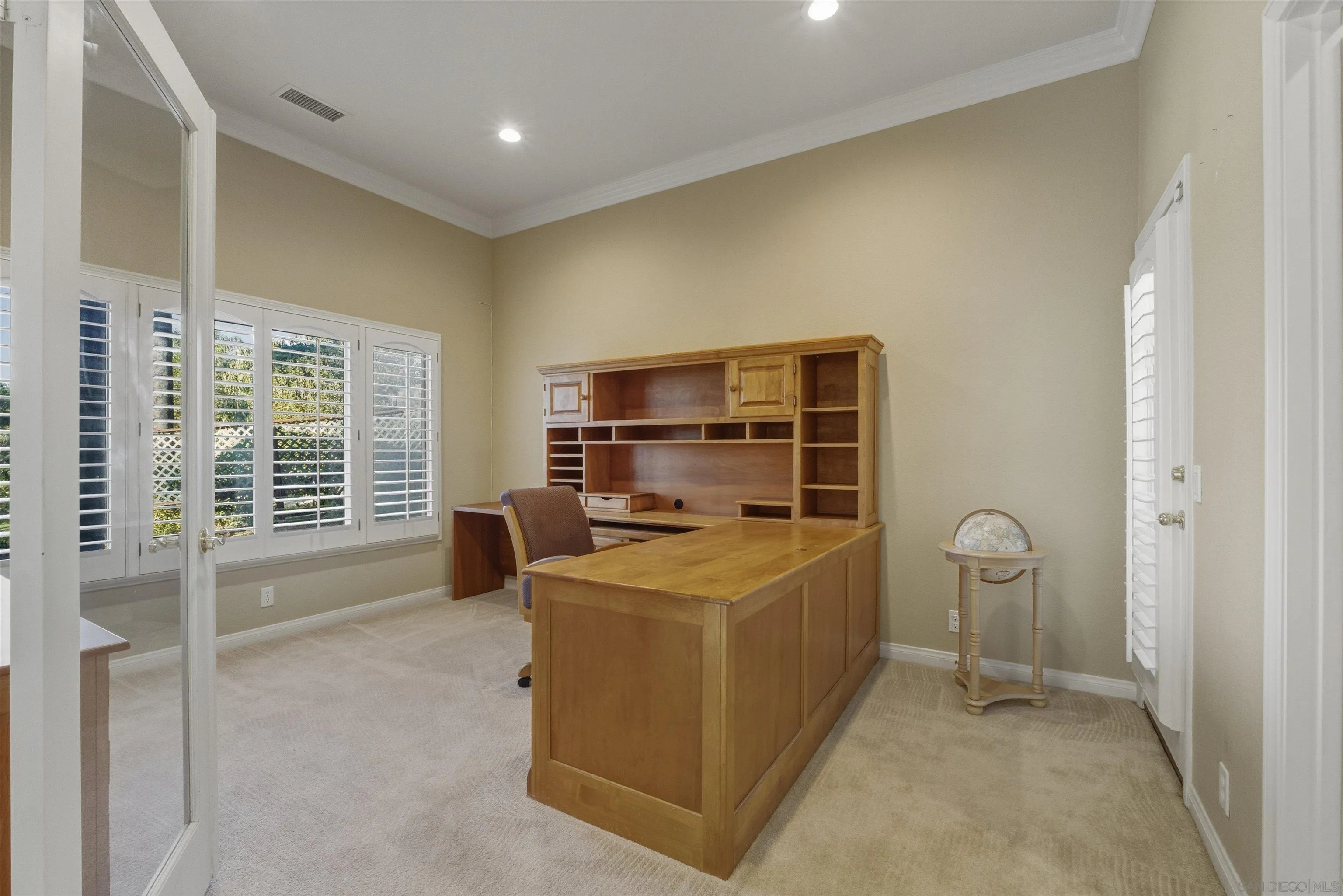 https://cdn.realtyfeed.com/cdn/127/260007336/56bd9187f5a95ac92763c93aaa100aef.webp