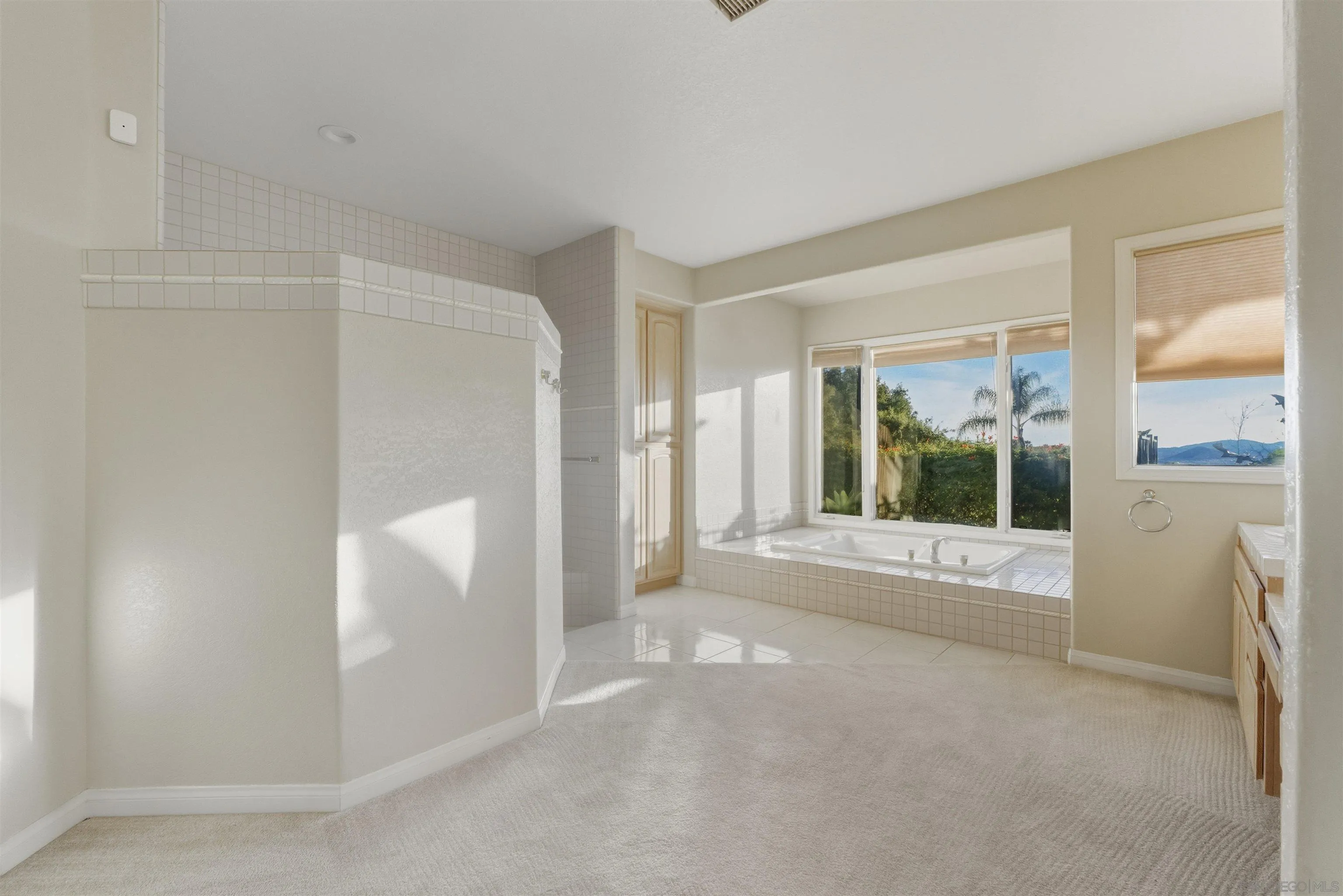 https://cdn.realtyfeed.com/cdn/127/260007336/cc5a25e8ab3f28438a6130564726cf97.webp