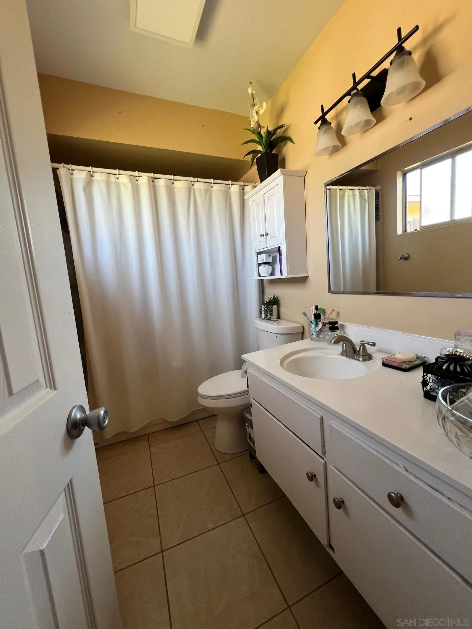 https://cdn.realtyfeed.com/cdn/127/260007337/2a4d0daff411f4a99d38c650851fc13b.webp