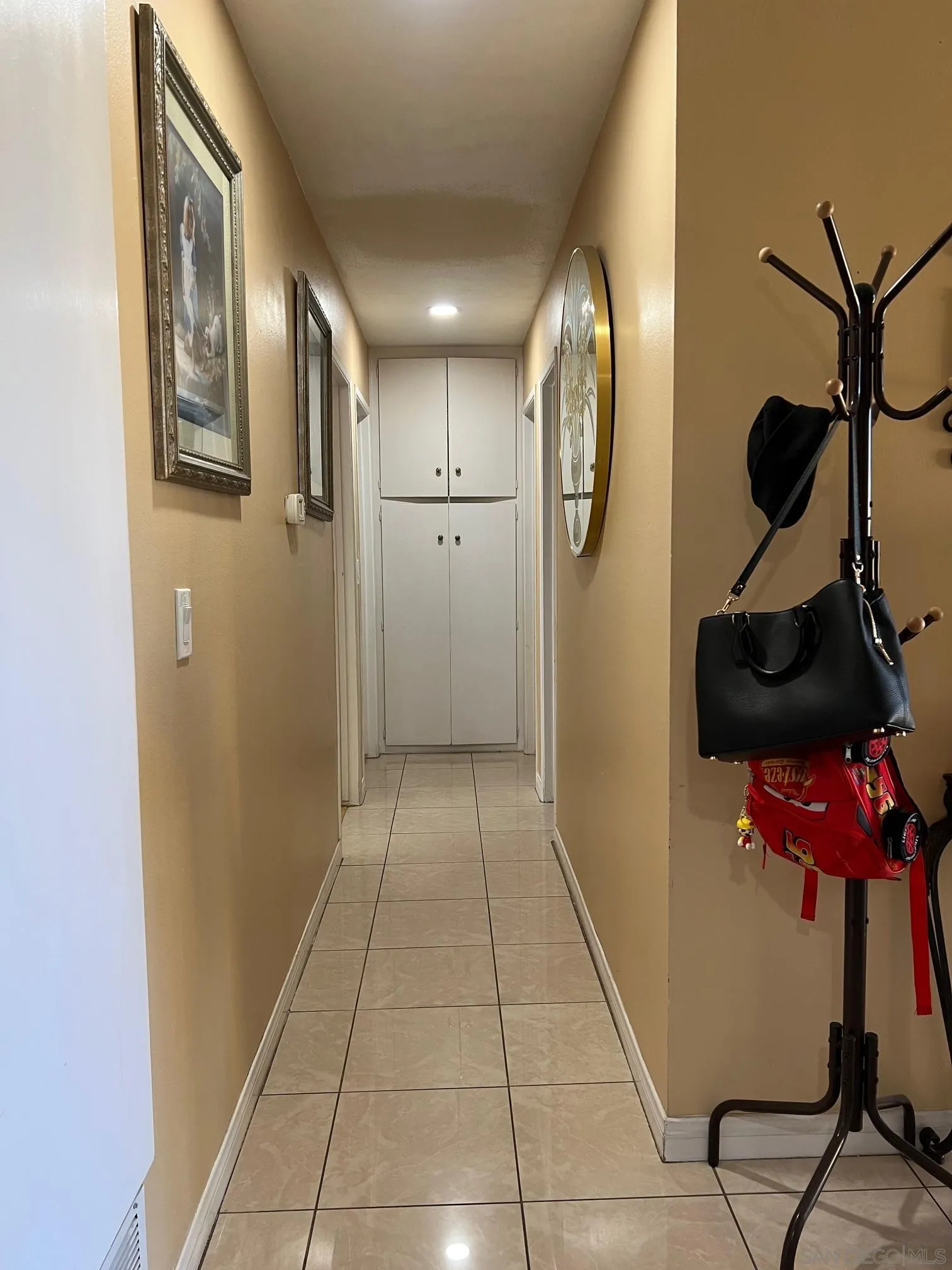 https://cdn.realtyfeed.com/cdn/127/260007337/a1254347337985dffd6d62d0a07a8b1d.webp