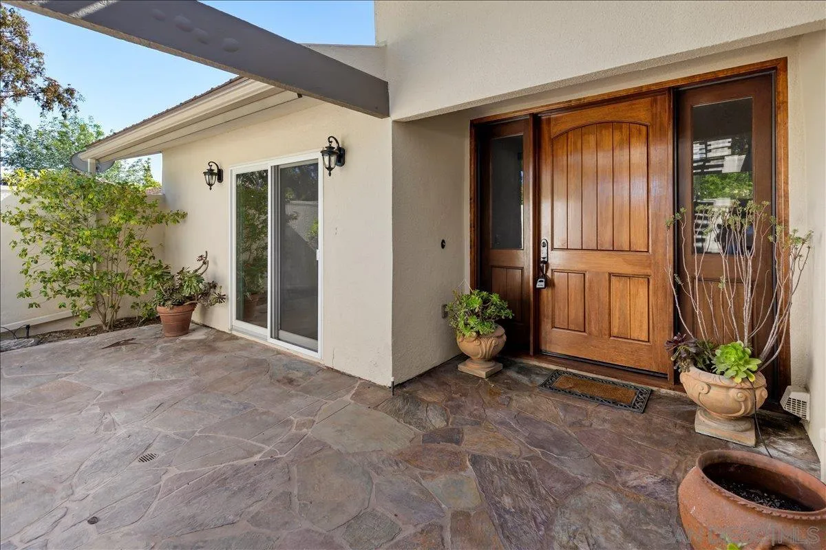 https://cdn.realtyfeed.com/cdn/127/260007348/196ba50e51400c4f71a35456a63647bf.webp