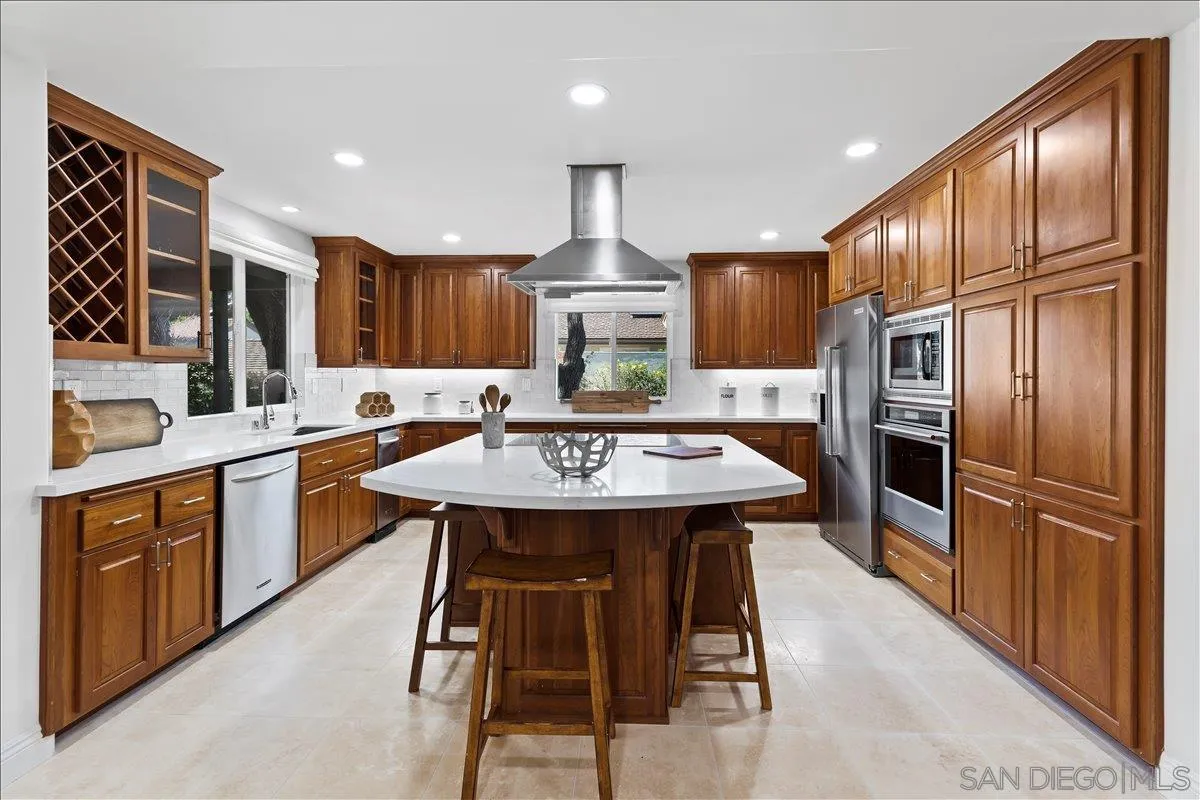 https://cdn.realtyfeed.com/cdn/127/260007348/52a59a1669c33221eb663d0fcf5f02a2.webp
