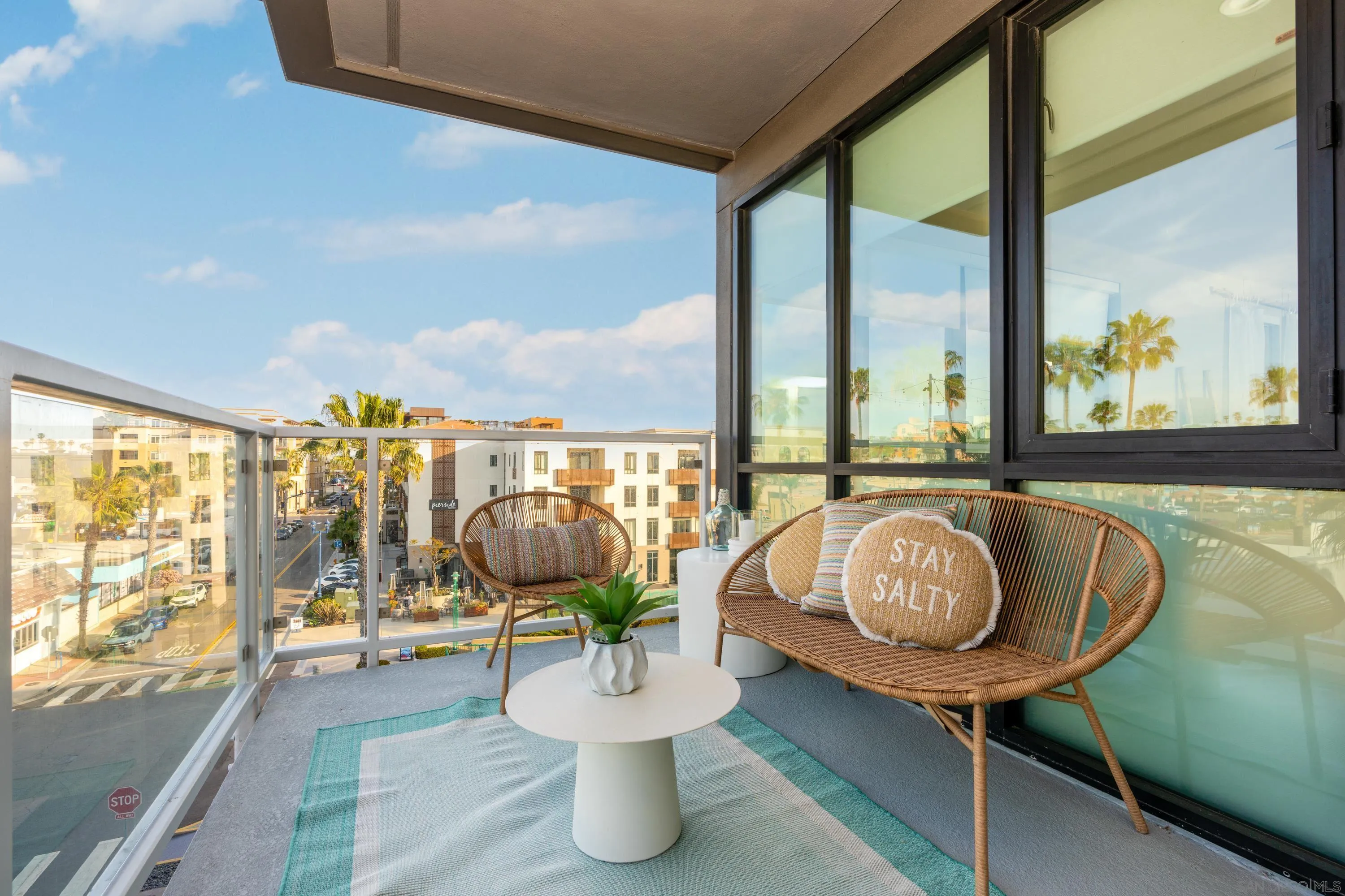 https://cdn.realtyfeed.com/cdn/127/260007356/5f48c0fe4a9920db64fe846283275ef2.webp