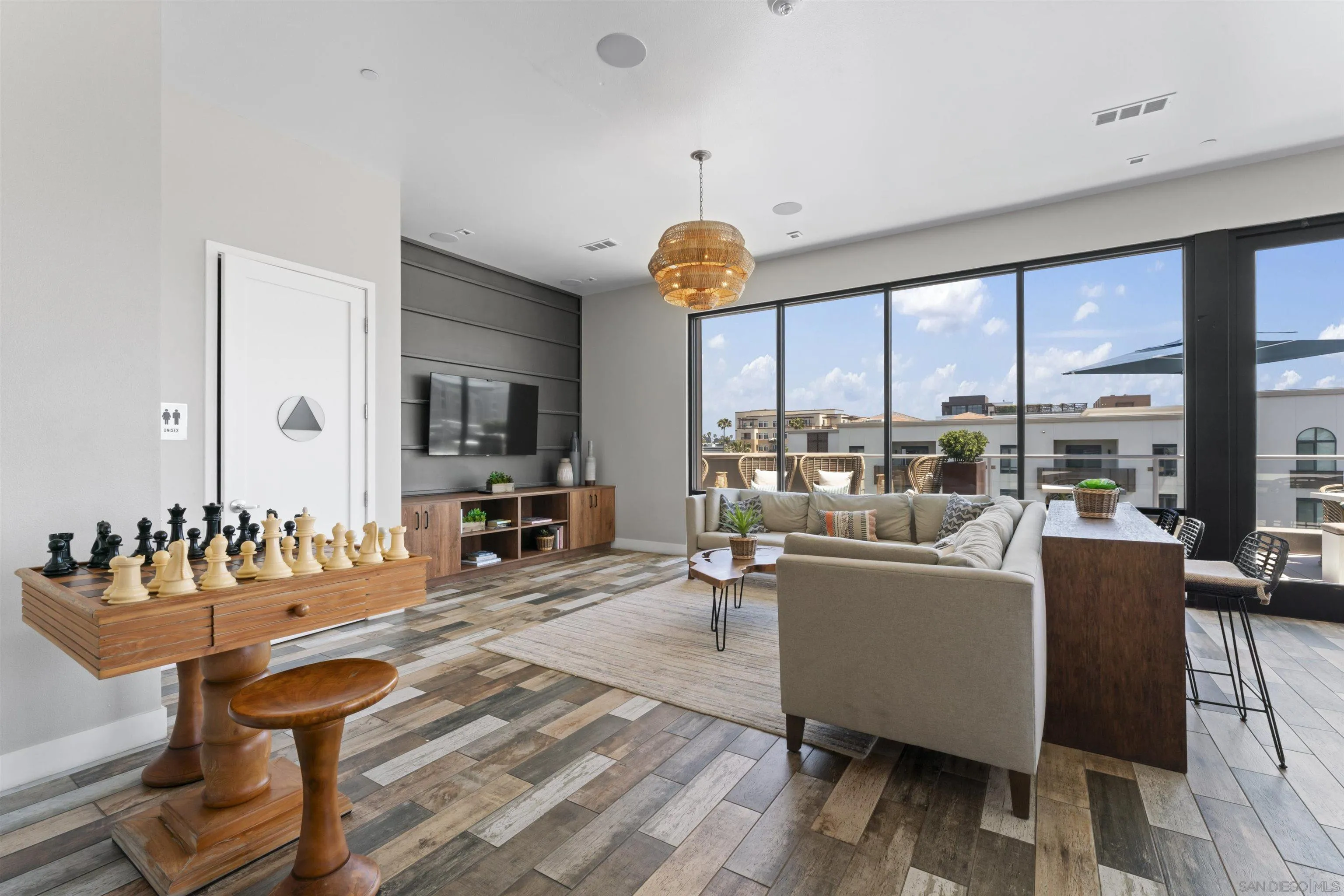 https://cdn.realtyfeed.com/cdn/127/260007356/69c7eef176c4b72ee1525d708197d099.webp