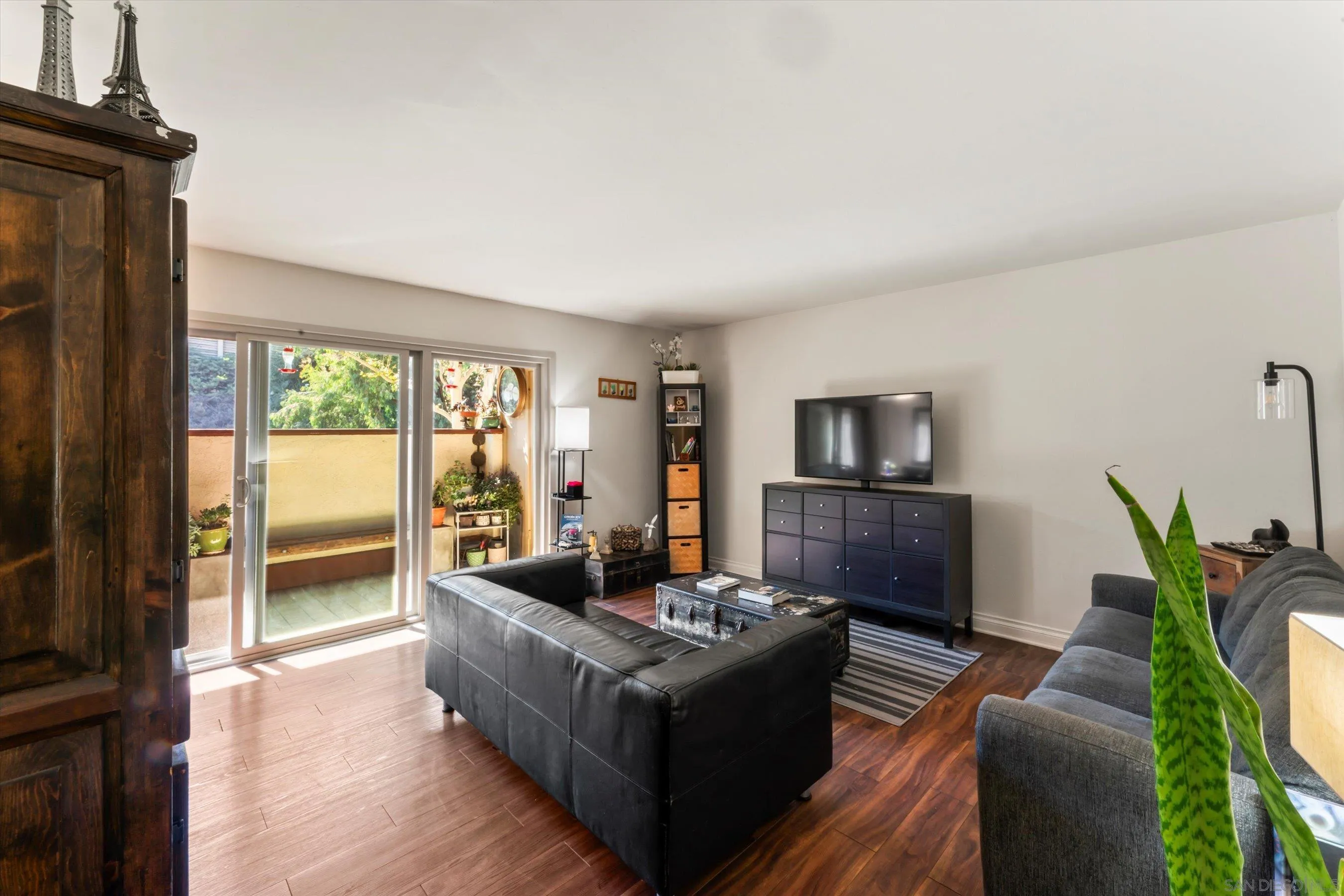 https://cdn.realtyfeed.com/cdn/127/260007363/e5706a94cfdbe46e78756f28eca4d9ac.webp