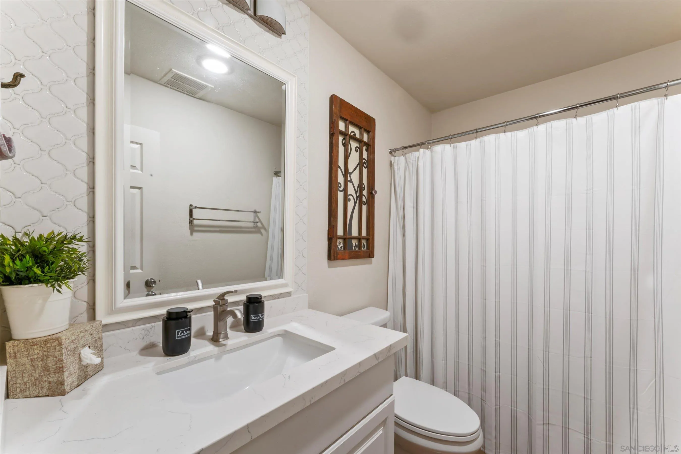 https://cdn.realtyfeed.com/cdn/127/260007363/e58af49bf6f69e381e872fdb0fd3308e.webp
