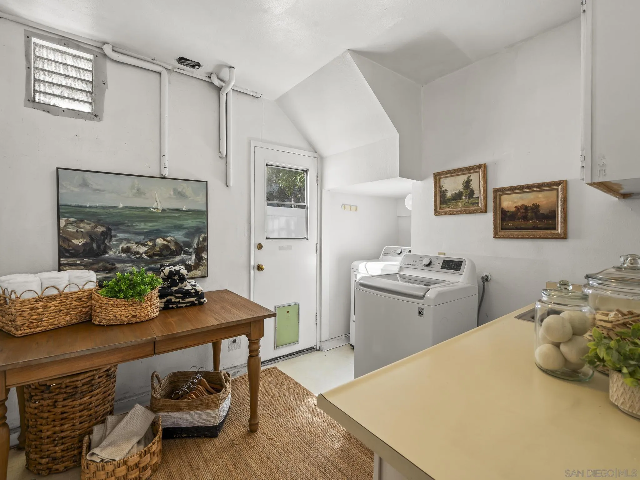 https://cdn.realtyfeed.com/cdn/127/260007373/035527e1e8475dd820538a34871bba0f.webp