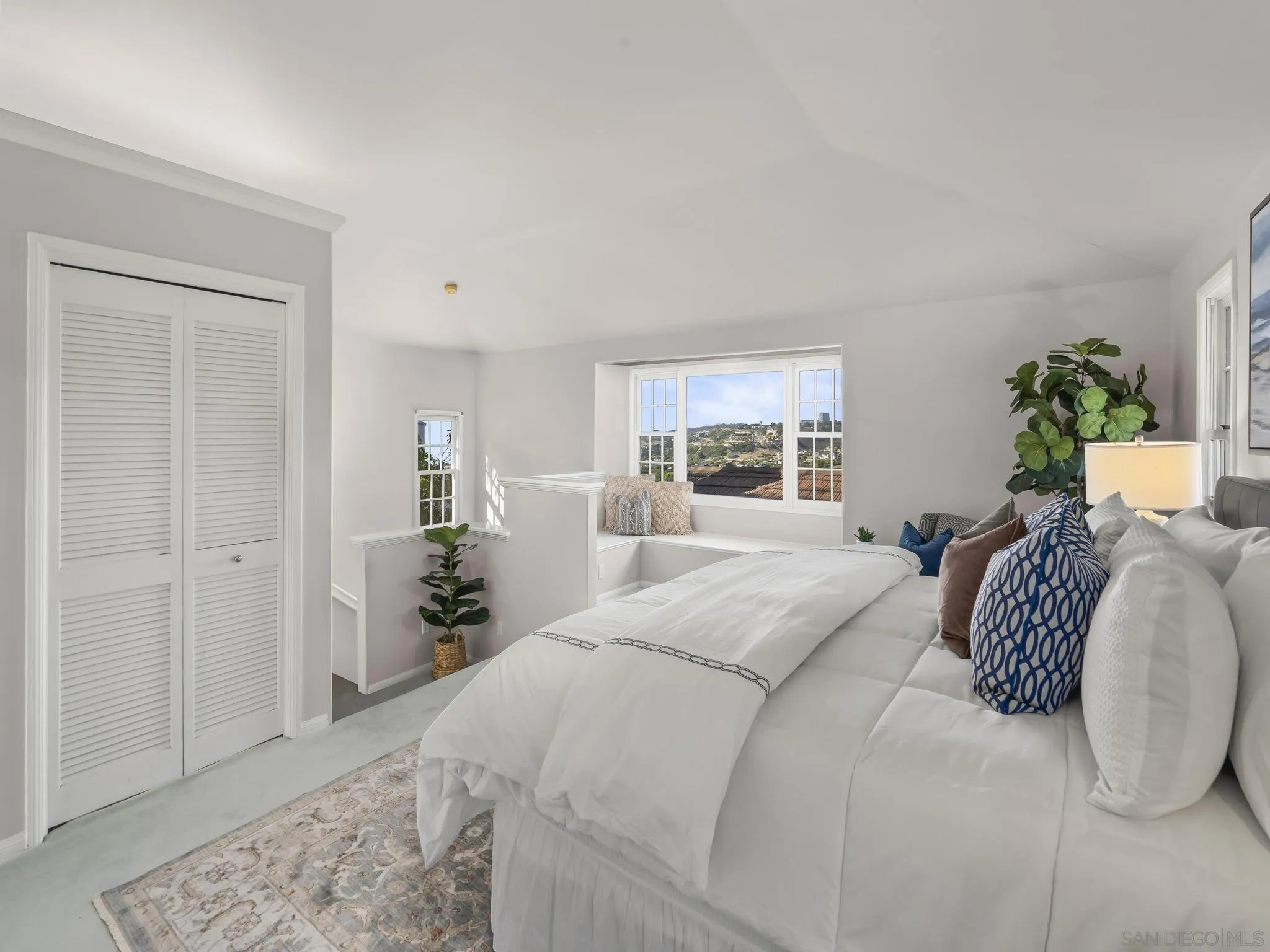 https://cdn.realtyfeed.com/cdn/127/260007373/9e4473bf8246566bcc329246878f940c.webp