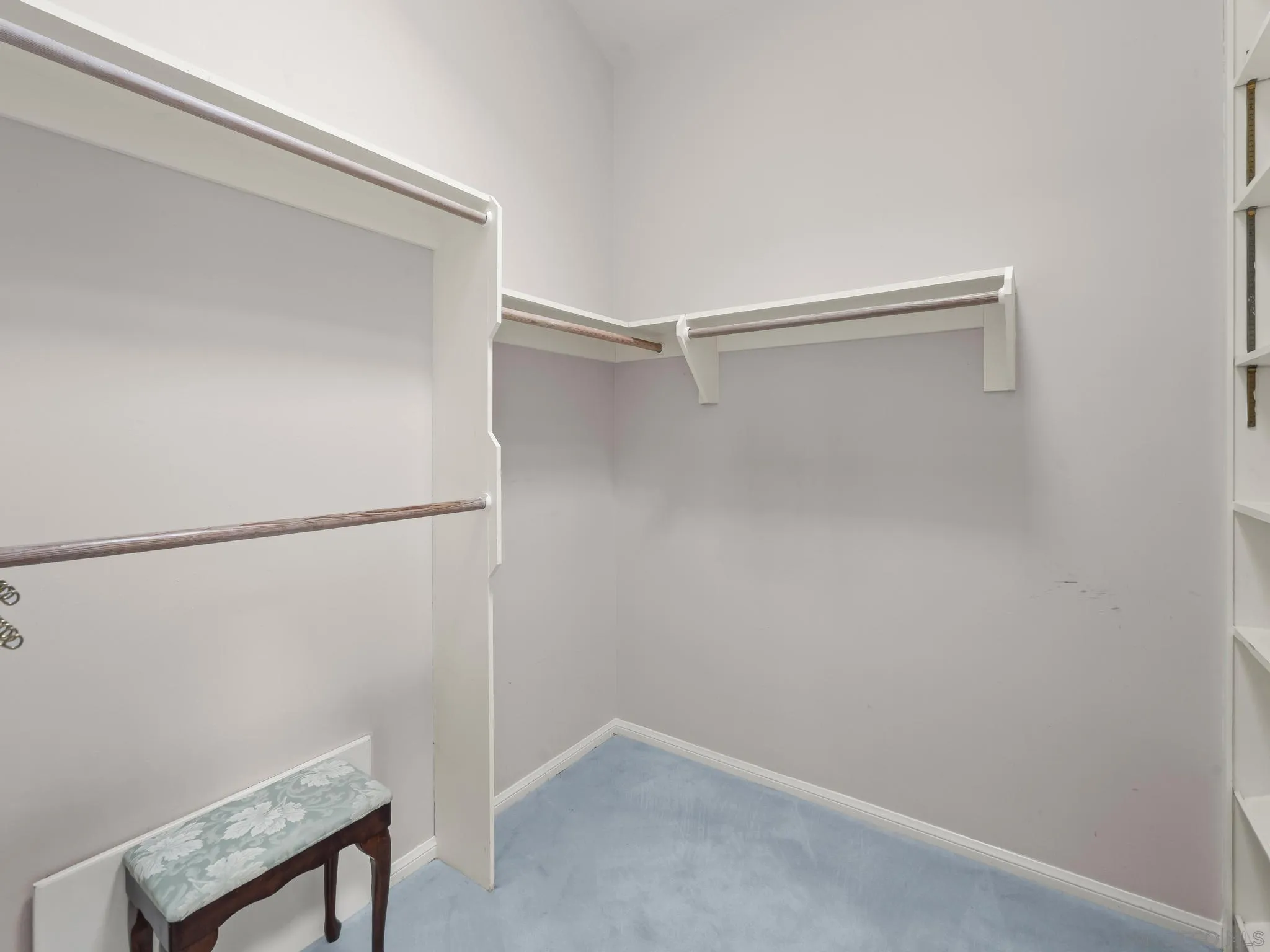 https://cdn.realtyfeed.com/cdn/127/260007373/9ff175d10667deea1d2d4a1b9b3a9278.webp