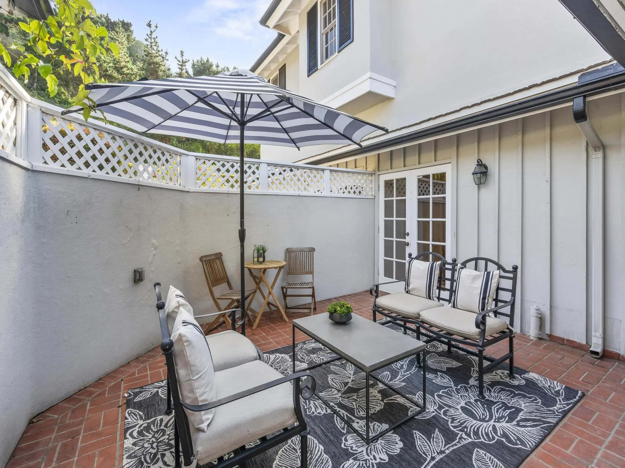 https://cdn.realtyfeed.com/cdn/127/260007373/c425af6829d07cb1844baa7f085c1715.webp