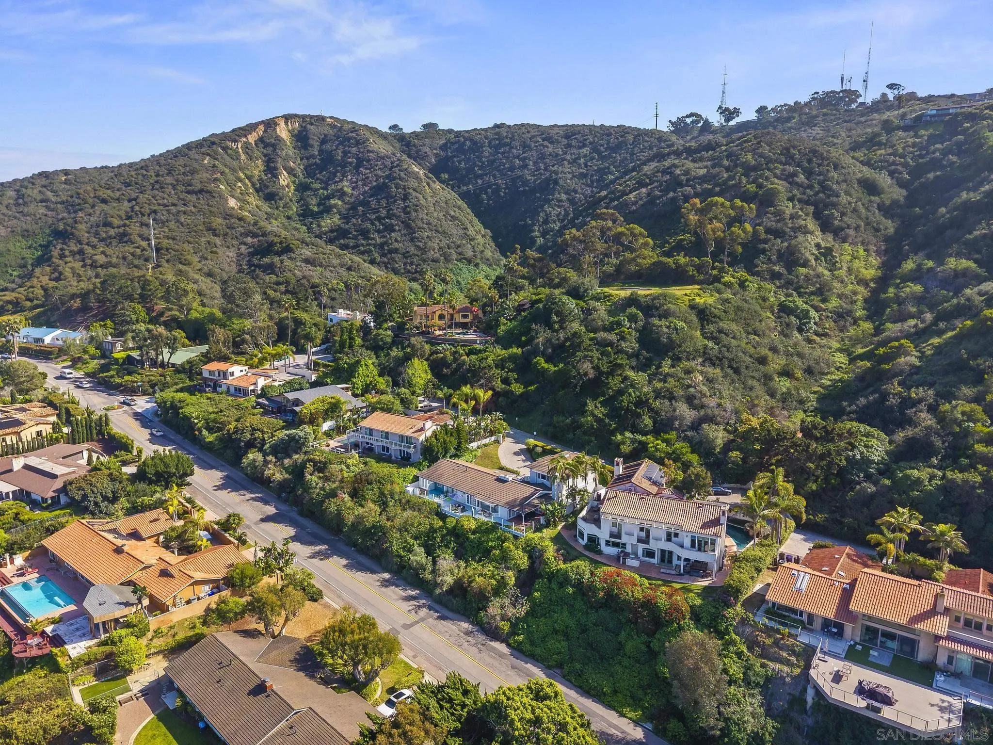 https://cdn.realtyfeed.com/cdn/127/260007373/c953d0930861f0fec7a568064f66299b.webp