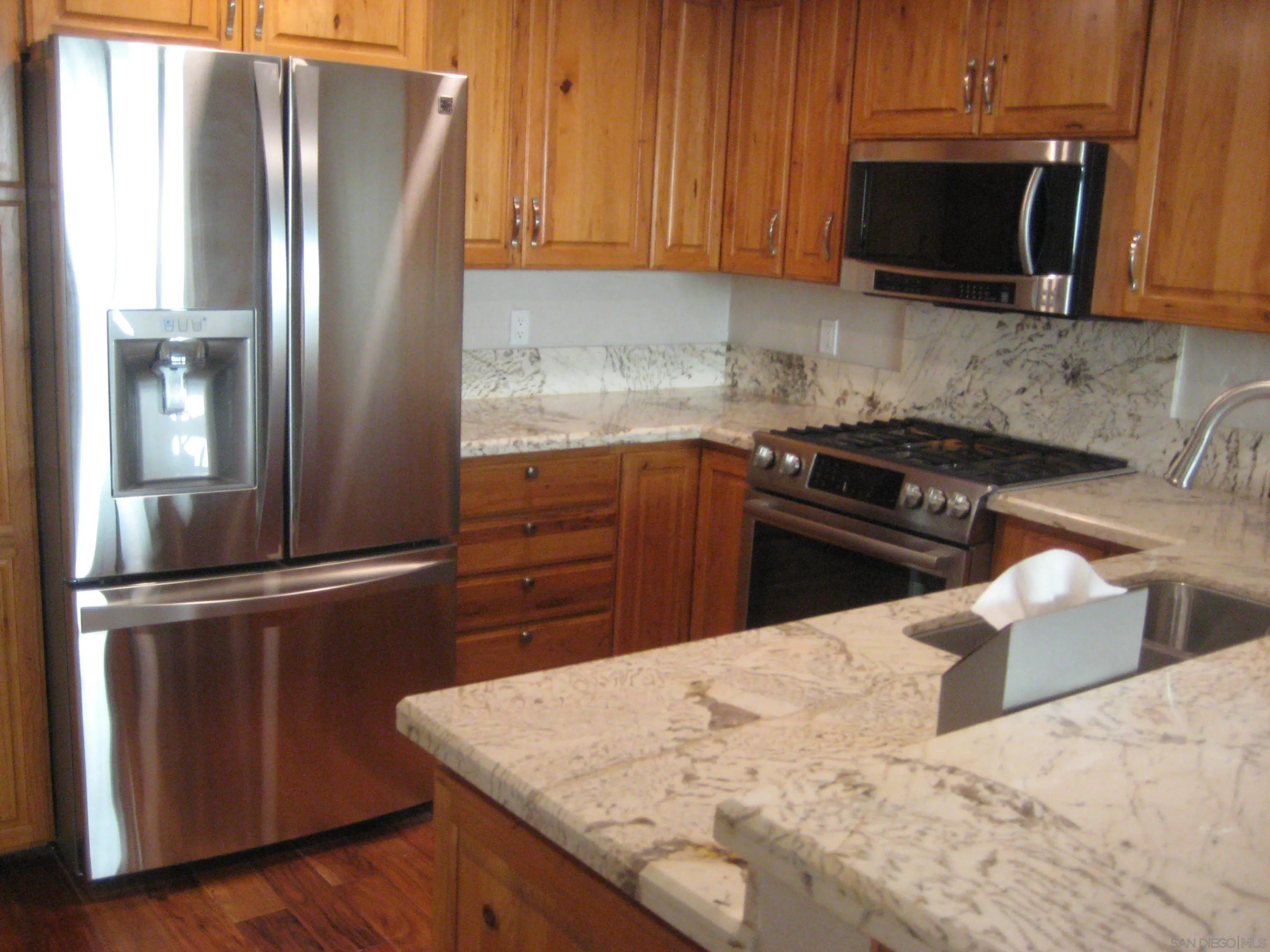 https://cdn.realtyfeed.com/cdn/127/260007377/18cc161a0567c7d3bdc3f11cc1427c34.webp