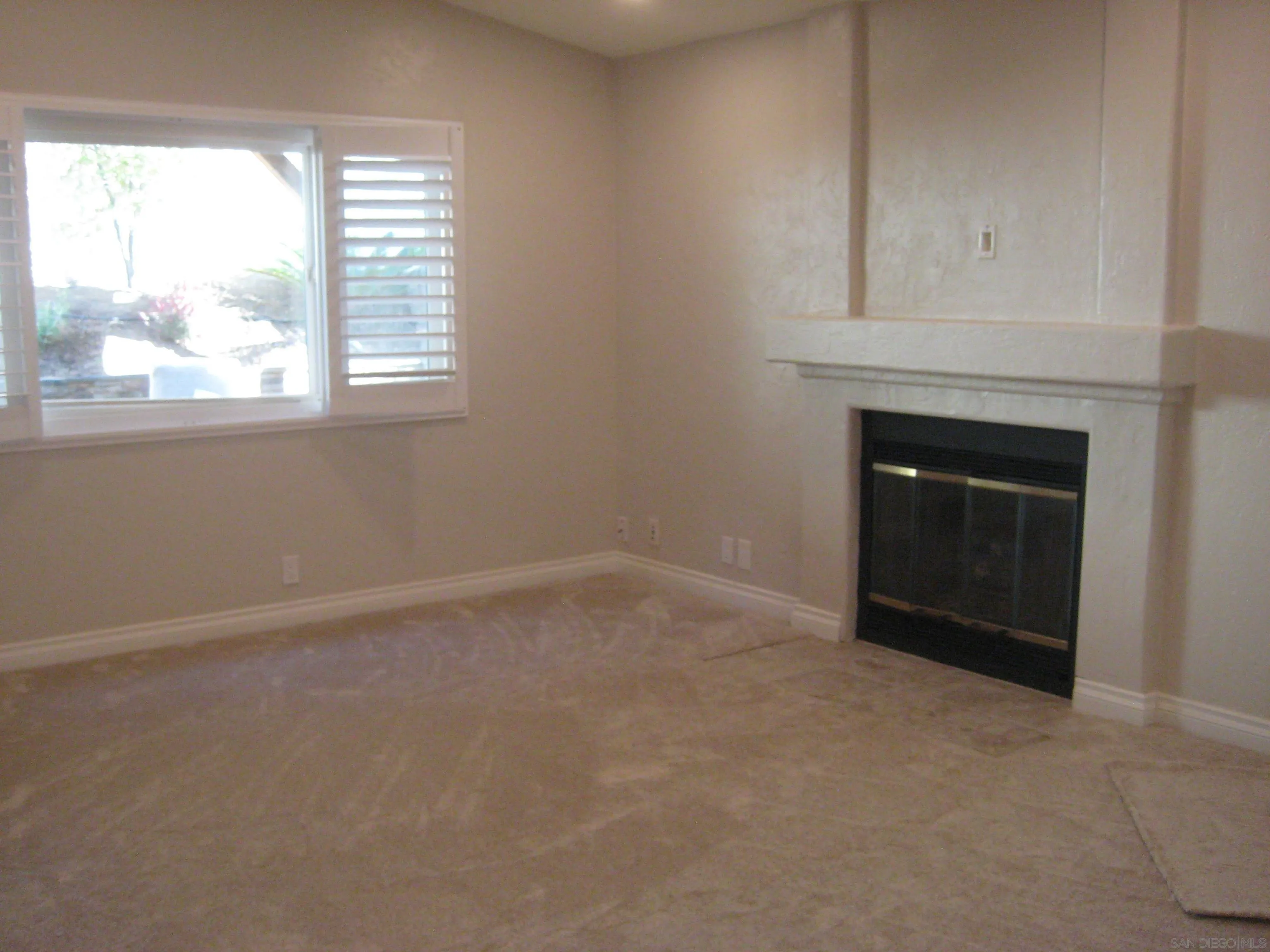 https://cdn.realtyfeed.com/cdn/127/260007377/cadad4077c64d0622bc9131d70d9e4a9.webp