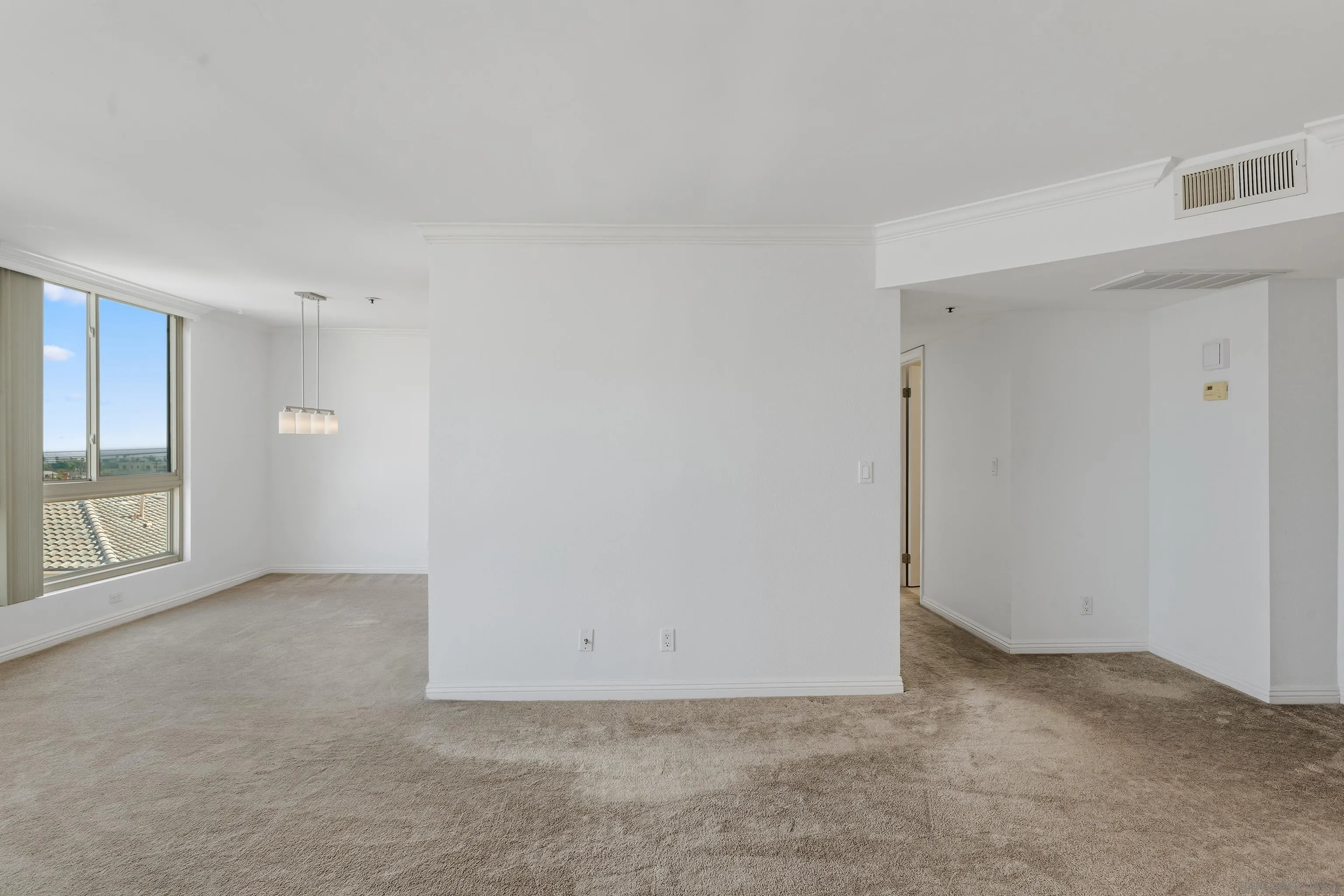 Photo #4: 260007381 Listing: Photo #4