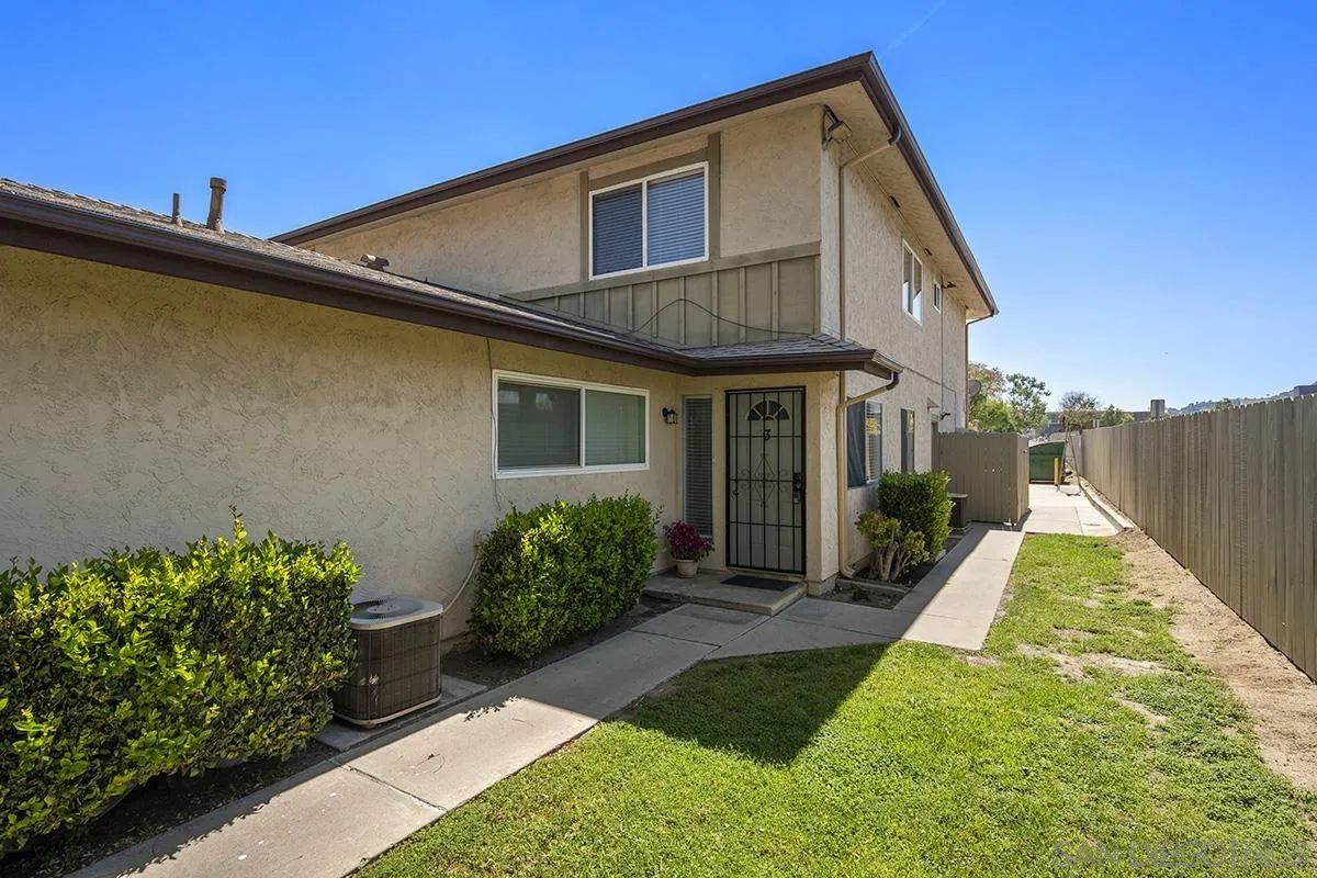 https://cdn.realtyfeed.com/cdn/127/260007388/23cbc4bcfa048323990e9d9ff8045a79.webp
