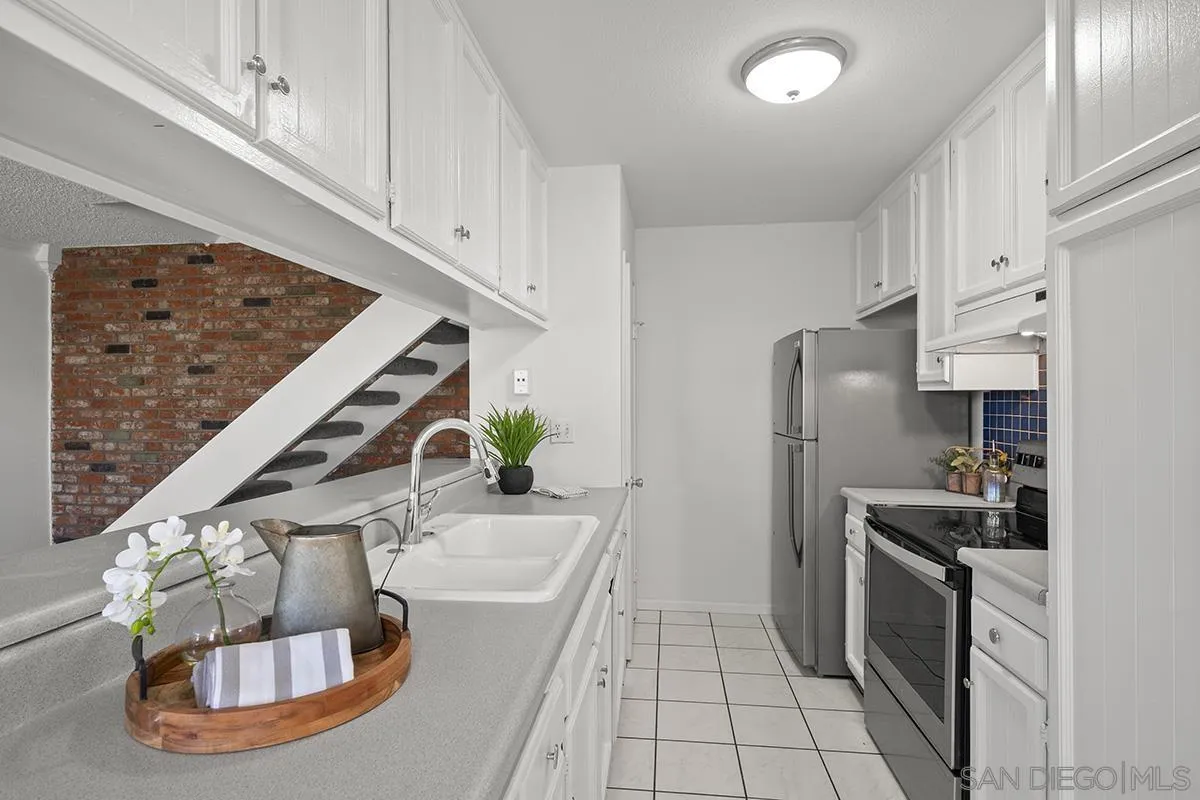 https://cdn.realtyfeed.com/cdn/127/260007388/3d60beddf5827de18966bd89660e80dd.webp