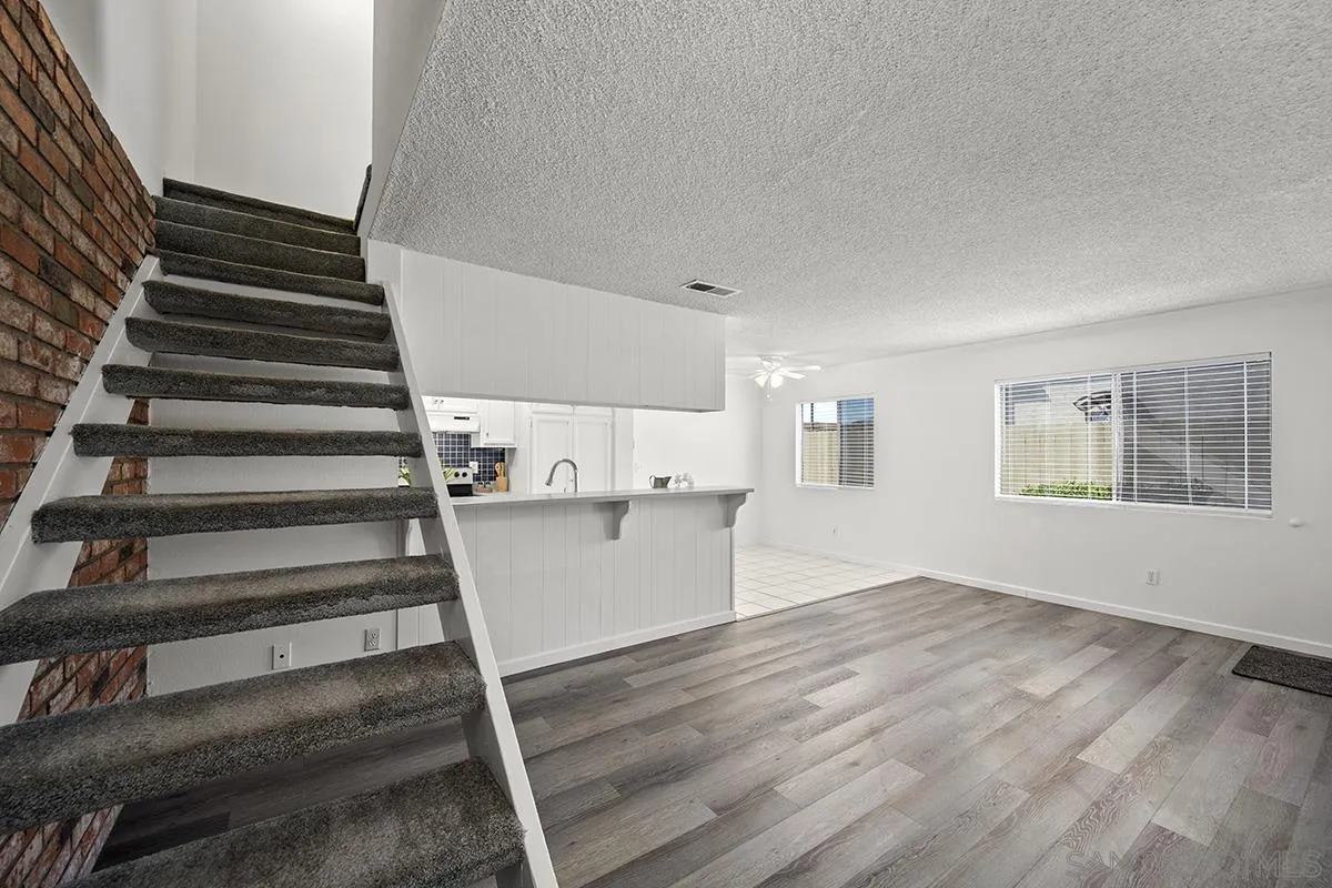https://cdn.realtyfeed.com/cdn/127/260007388/7439569633d40ad9b063b453bef93677.webp