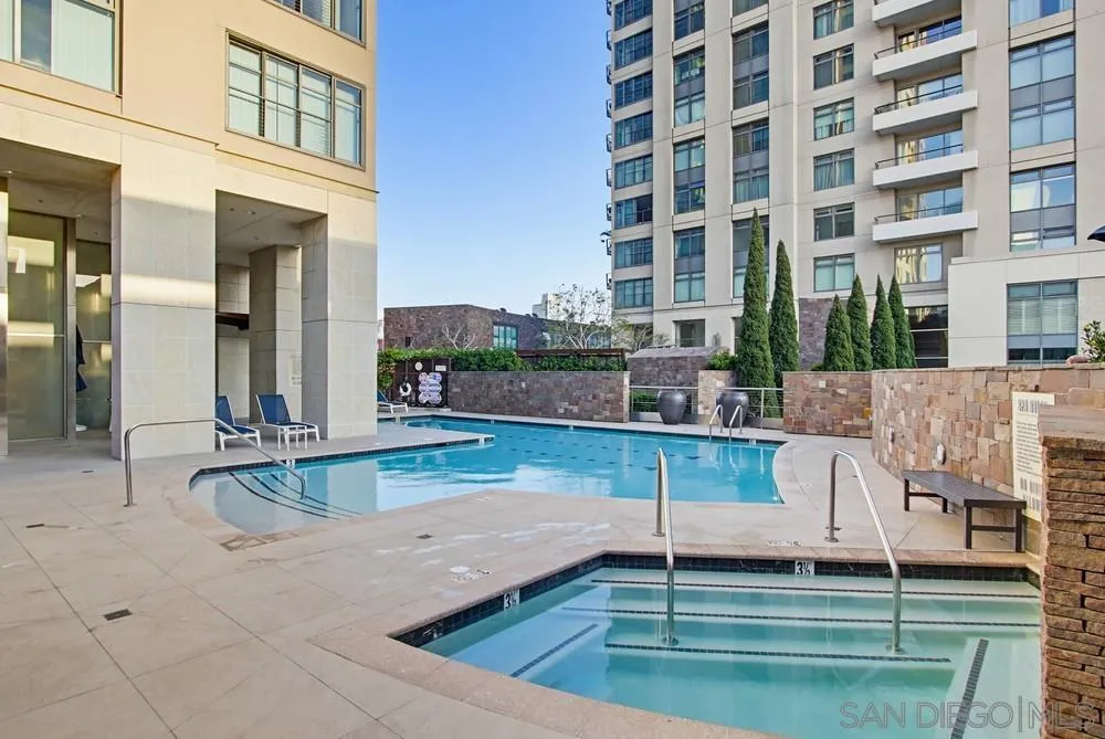 Photo #32: 260007390 Listing: Photo #32