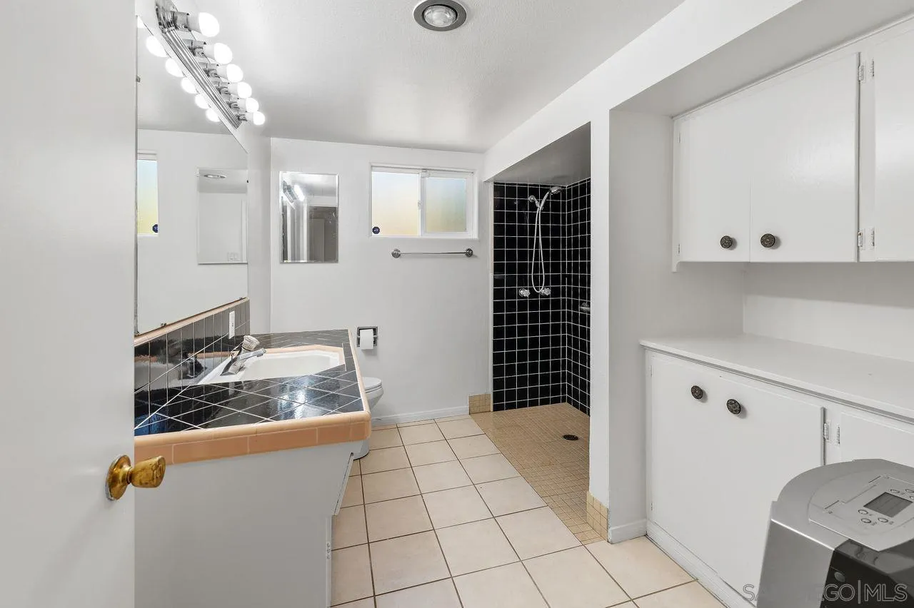 https://cdn.realtyfeed.com/cdn/127/260007399/2c1b041a57f614f48473f2f537f12263.webp