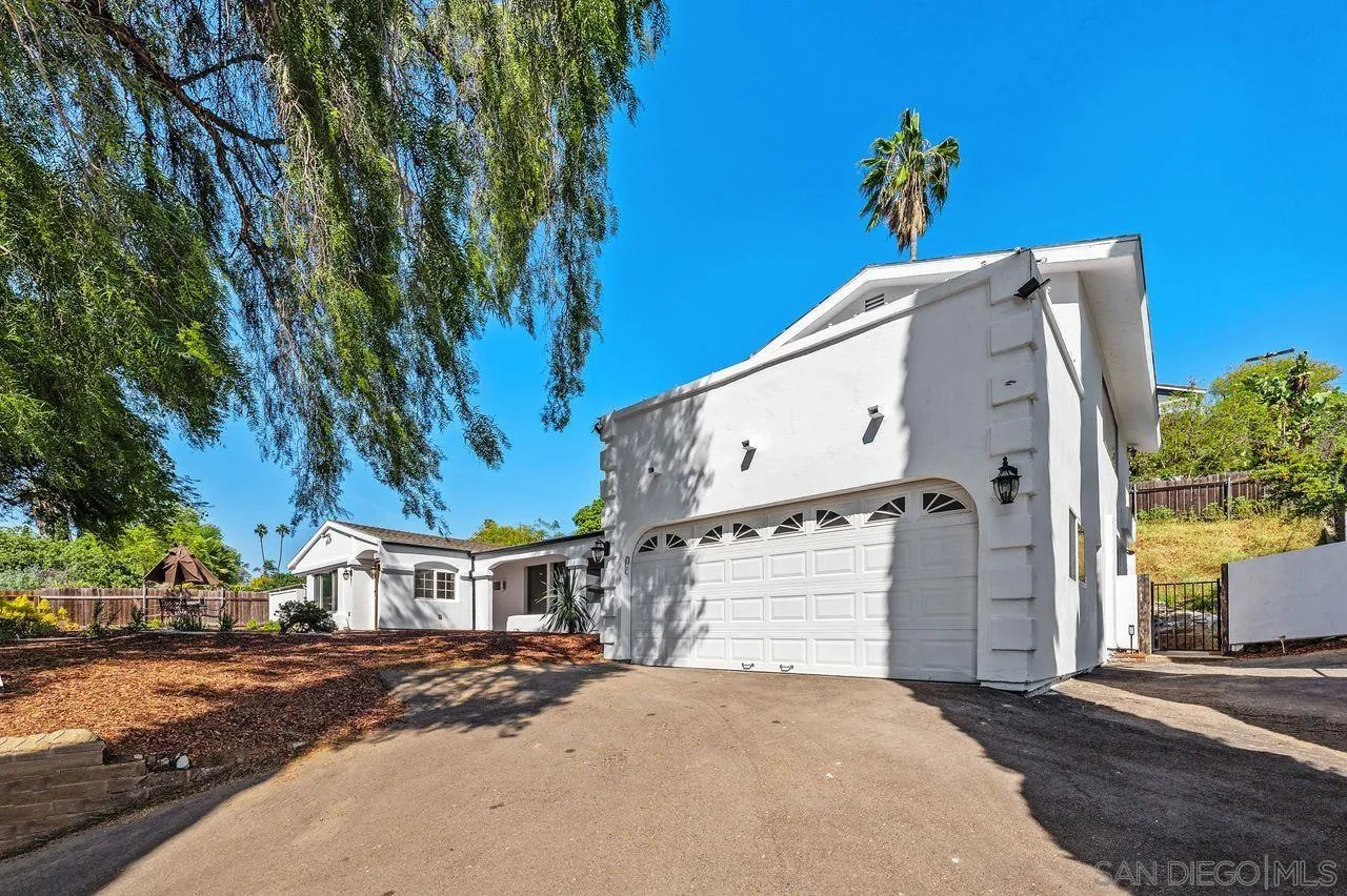 https://cdn.realtyfeed.com/cdn/127/260007399/db1b94e3dabe140f22e0fbc520f24839.webp