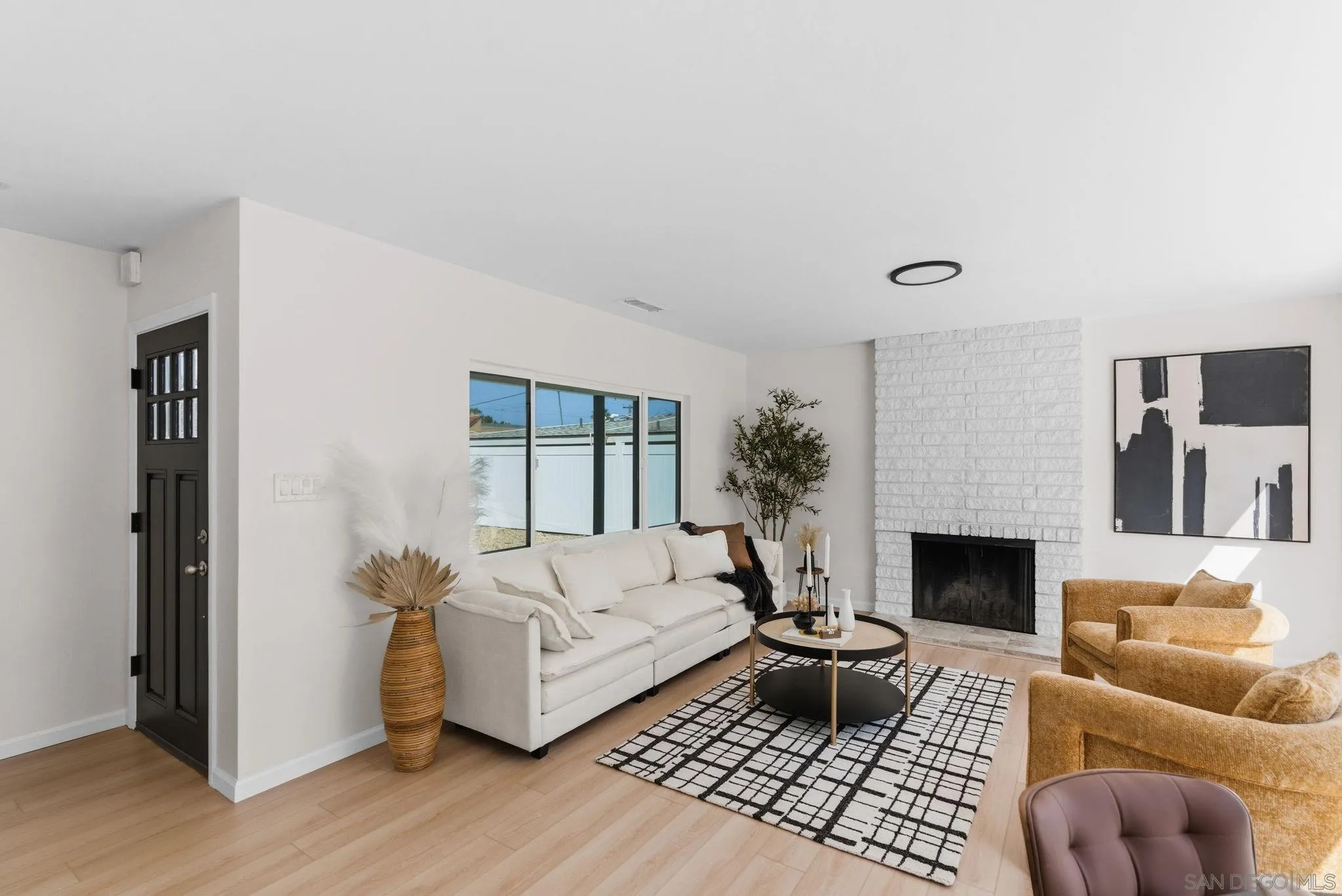 https://cdn.realtyfeed.com/cdn/127/260007400/3049caa8162173d3c88834eb0861cdc3.webp