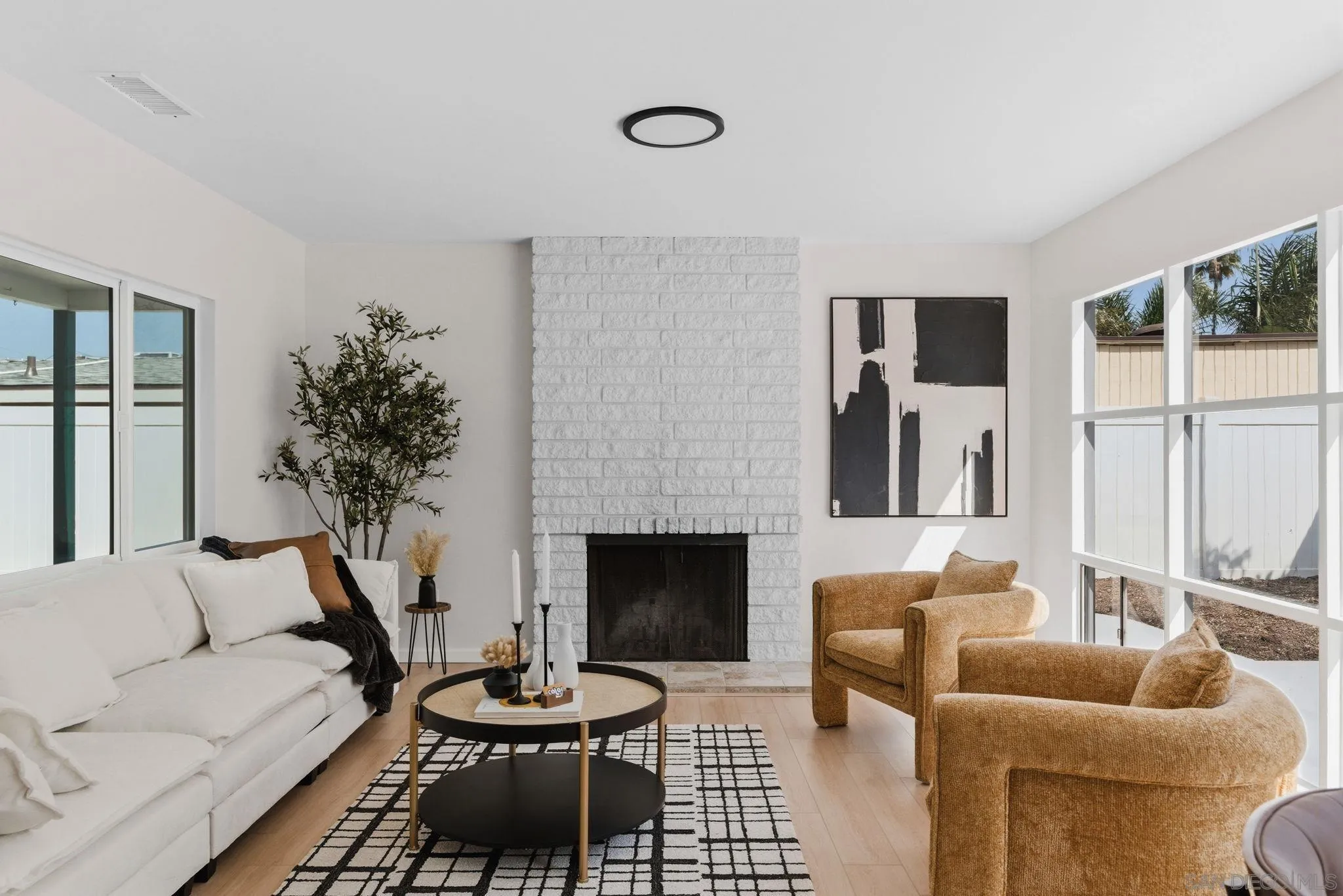 https://cdn.realtyfeed.com/cdn/127/260007400/50e119283c0fa48b4309fdf8629affaa.webp