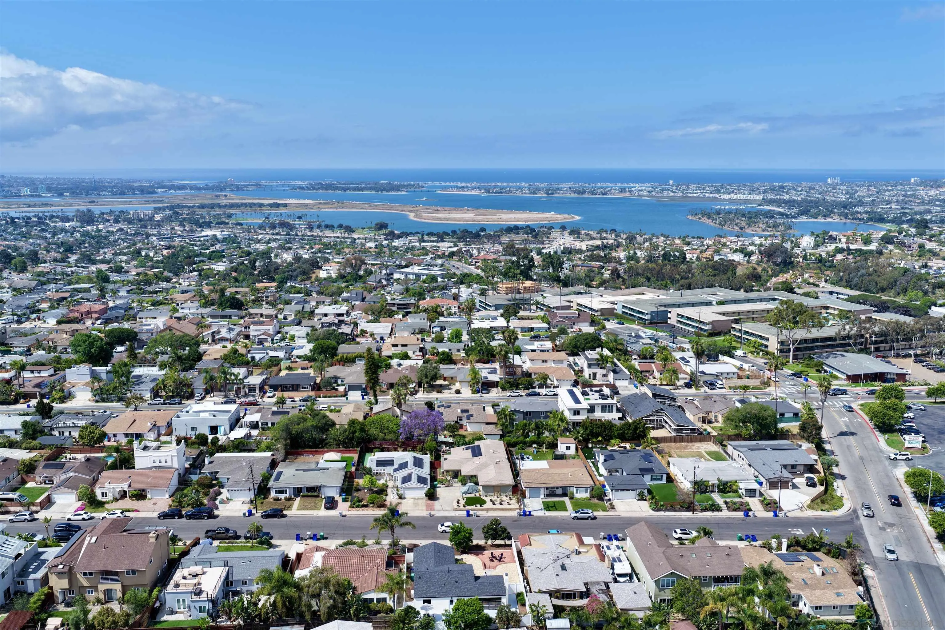 https://cdn.realtyfeed.com/cdn/127/260007400/9ad6e0dc74b938a2b2b414362ea0dea5.webp