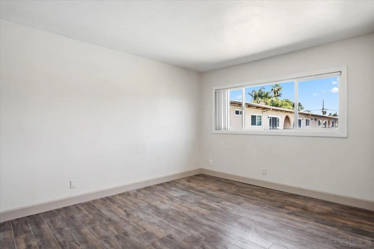 https://cdn.realtyfeed.com/cdn/127/260007413/10d89bc9d06c9962996a10abddbd2a70.webp