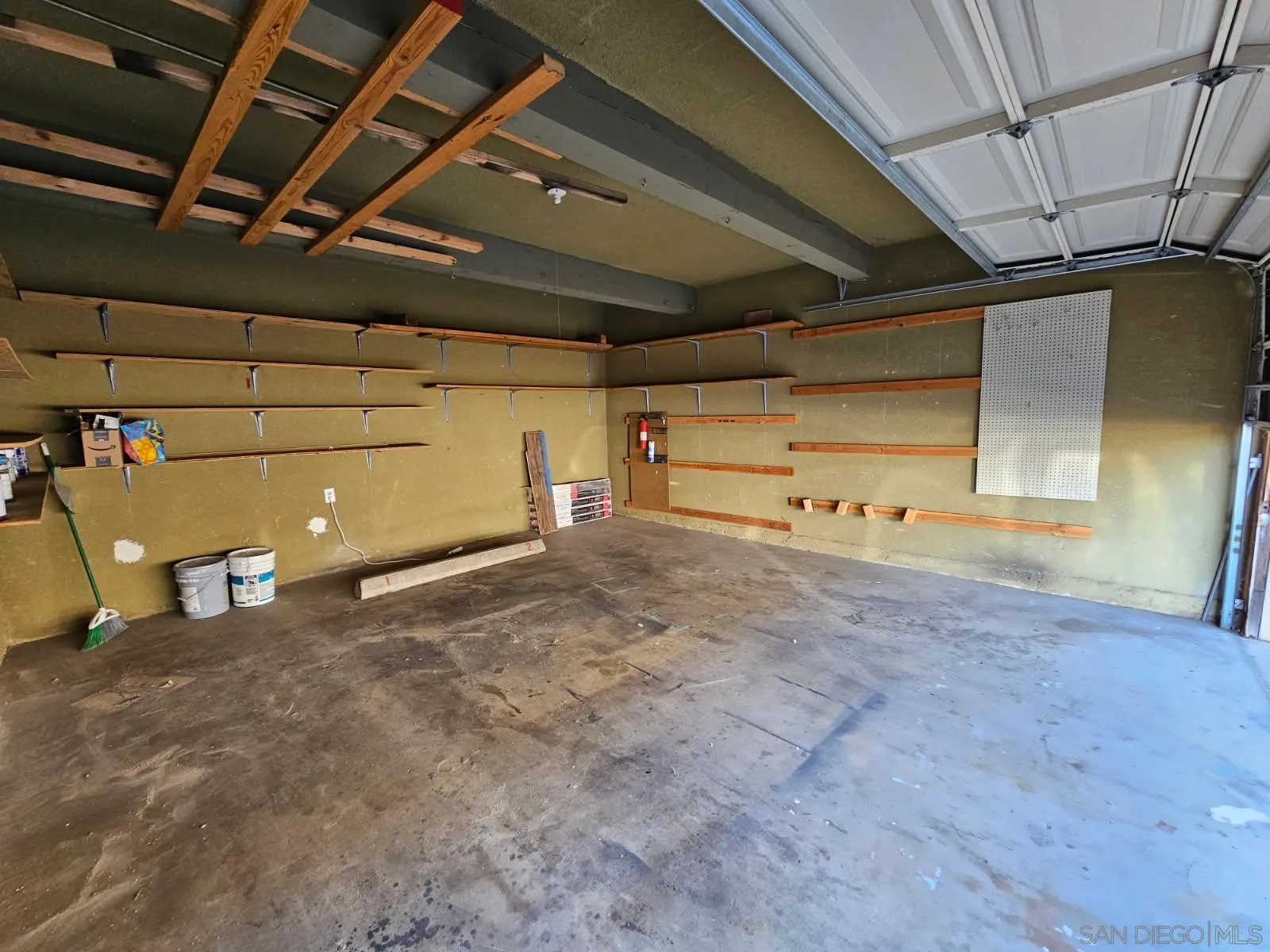 https://cdn.realtyfeed.com/cdn/127/260007413/41fbdb6bdd22f77549e76336d458d5e7.webp