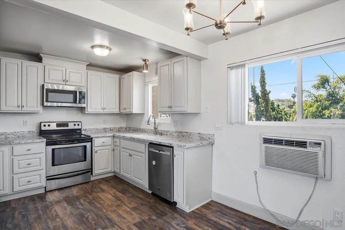 Photo #10: 260007413 Listing: Photo #10