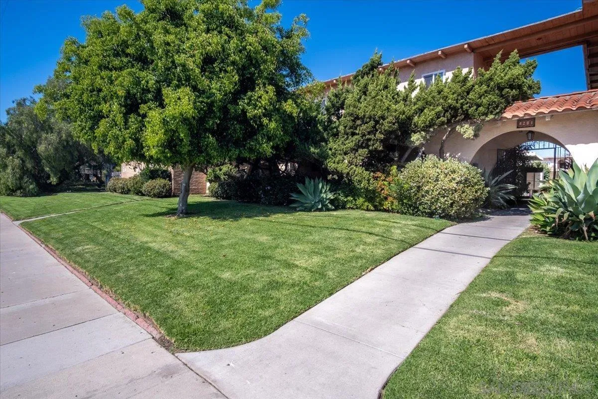 Photo #2: 260007413 Listing: Photo #2