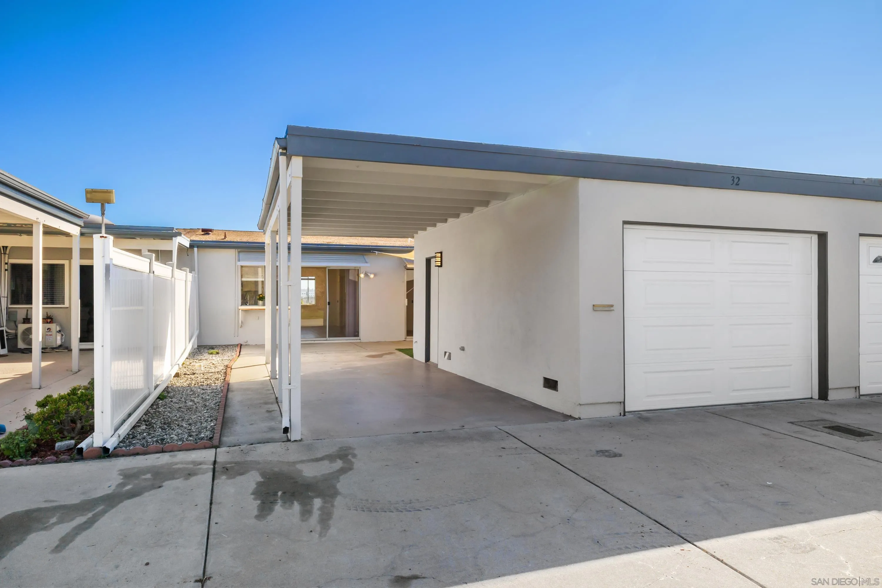 Photo #3: 260007414 Listing: Photo #3