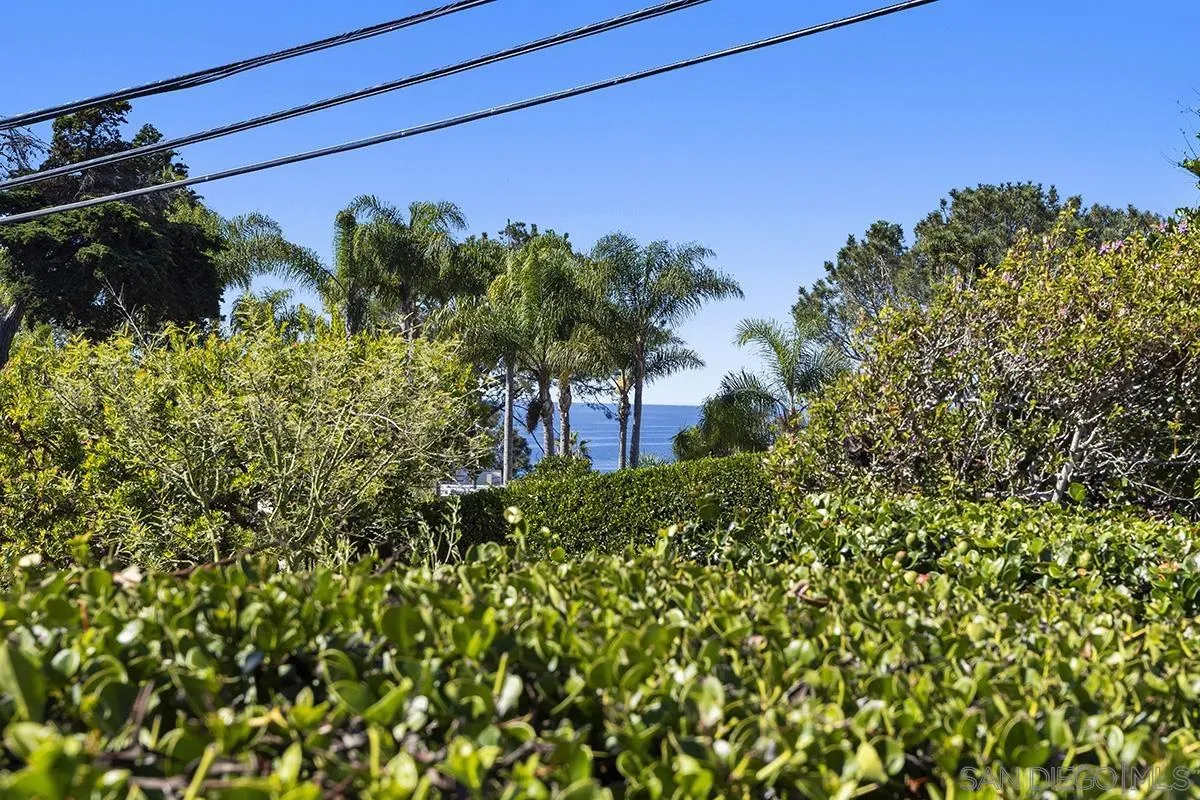 https://cdn.realtyfeed.com/cdn/127/260007415/475365c33d338da56ed478b7d6cfc991.webp