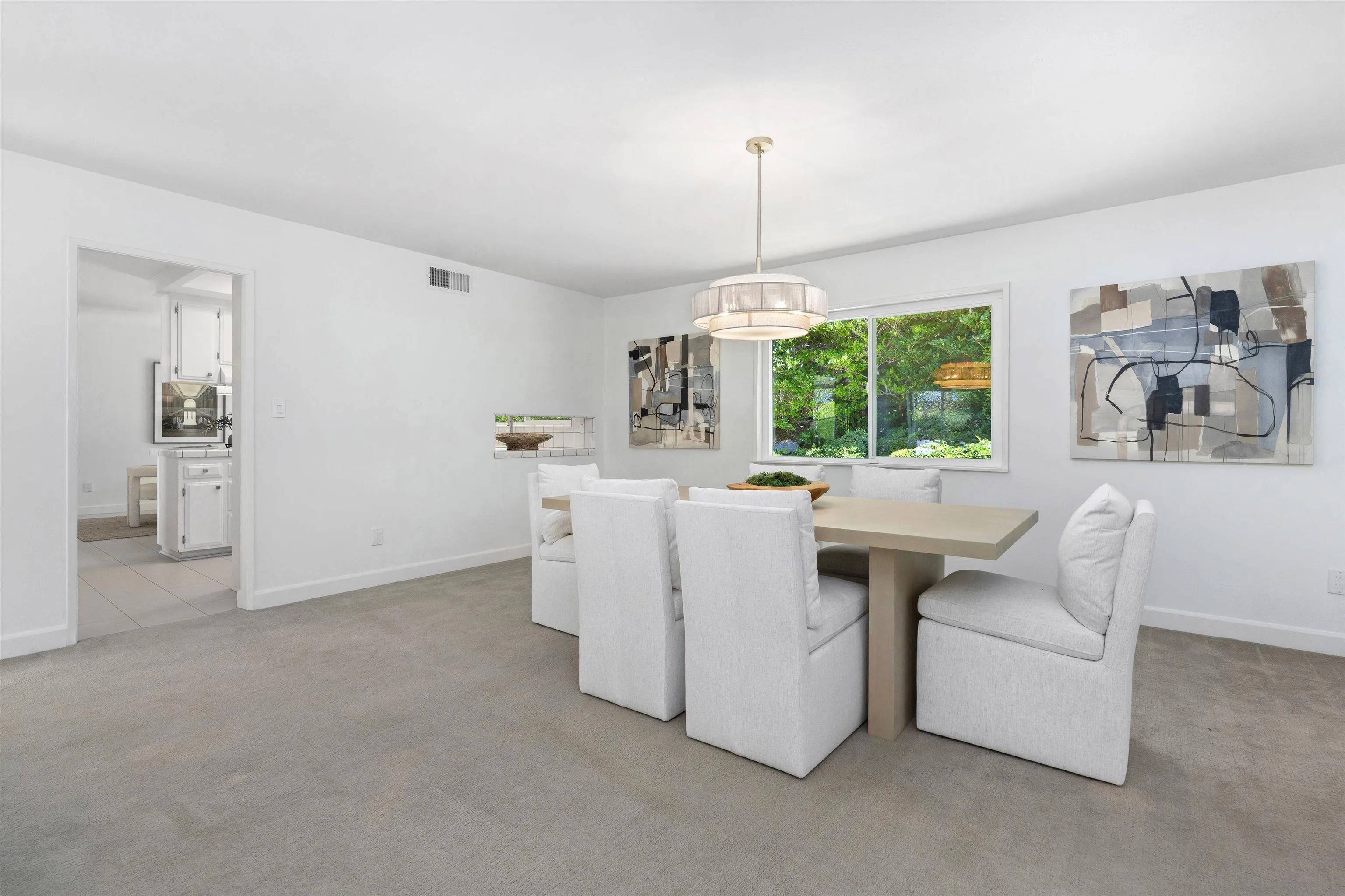 https://cdn.realtyfeed.com/cdn/127/260007415/53d1cea494032e0b4354be4f3ad7055a.webp