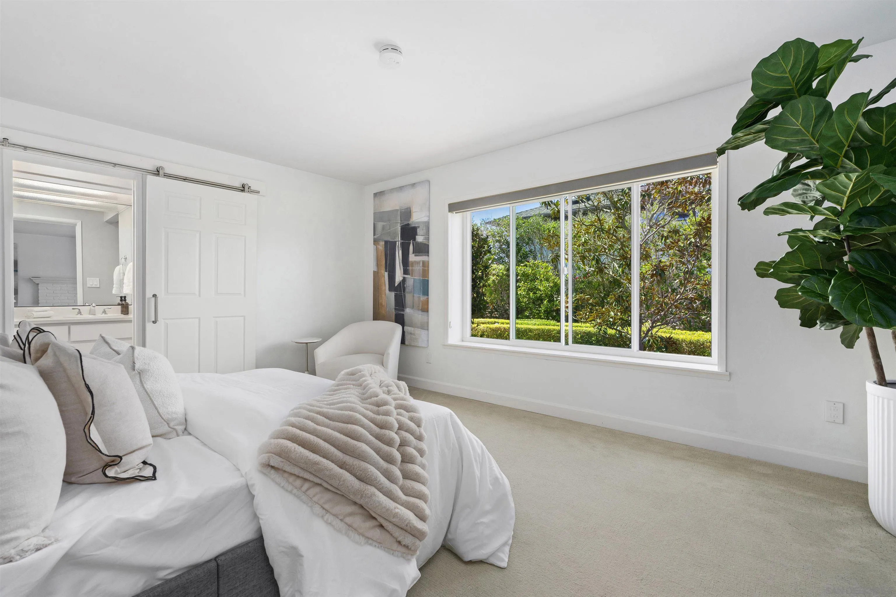 https://cdn.realtyfeed.com/cdn/127/260007415/6719c88708cc057db81b13ff210c451b.webp