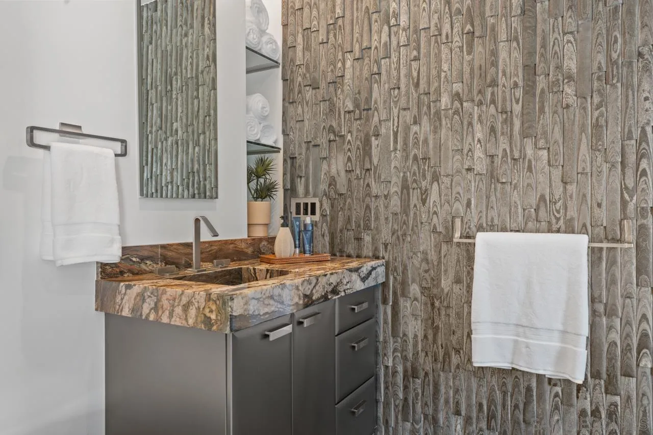 https://cdn.realtyfeed.com/cdn/127/260007416/6182ae887cf034629256dc4437ac3eca.webp