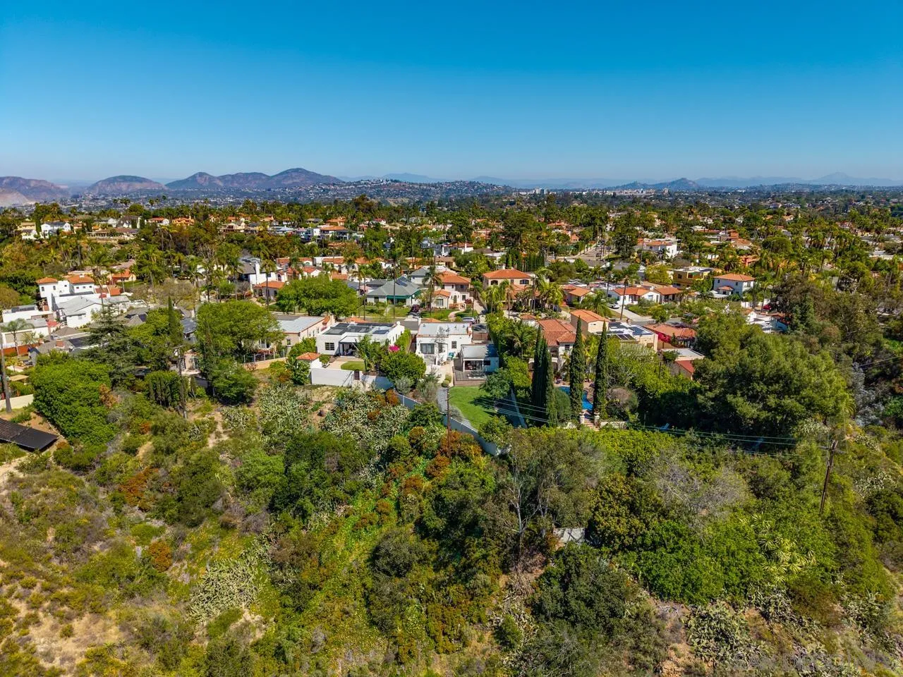 https://cdn.realtyfeed.com/cdn/127/260007416/64a51272dff78f73117f97b10b04e027.webp